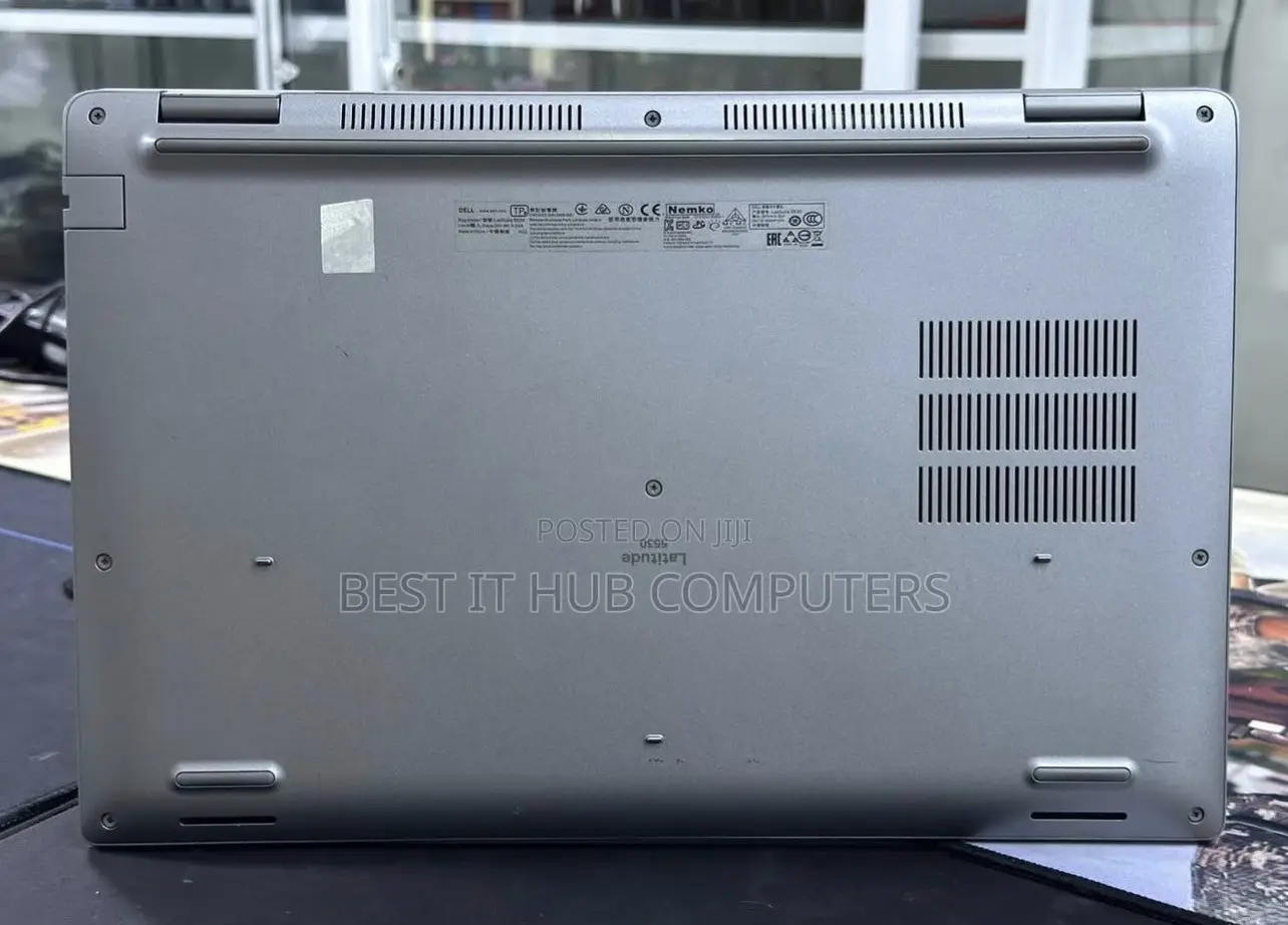 Laptop Dell Precision 5530 8GB Intel Core i7 SSD 256GB