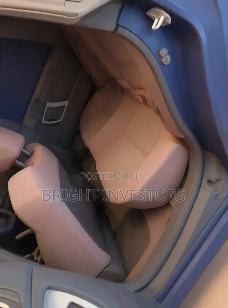 Subaru Legacy 2010 Blue