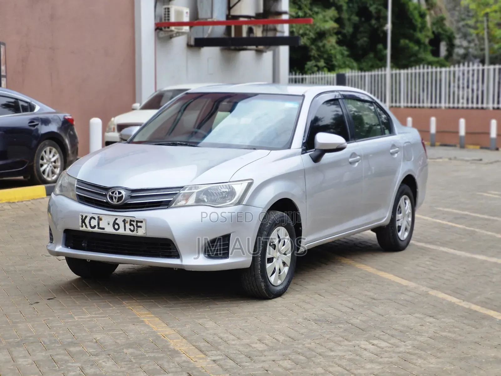 Toyota Axio 2010 Silver