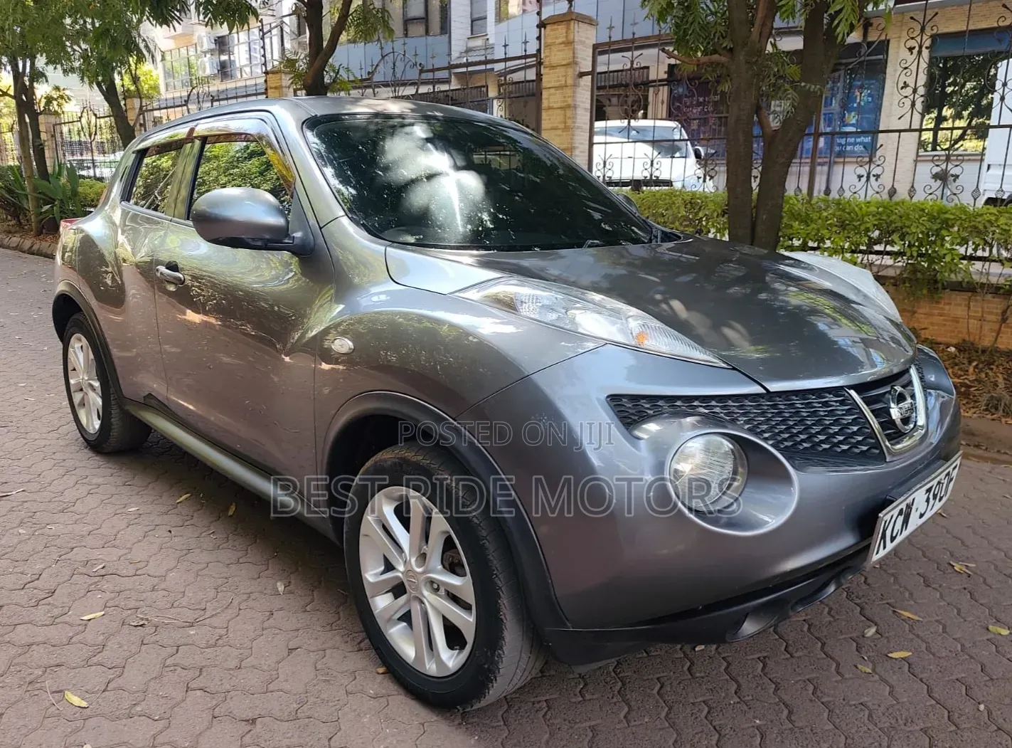 Nissan Juke 2012 Gray