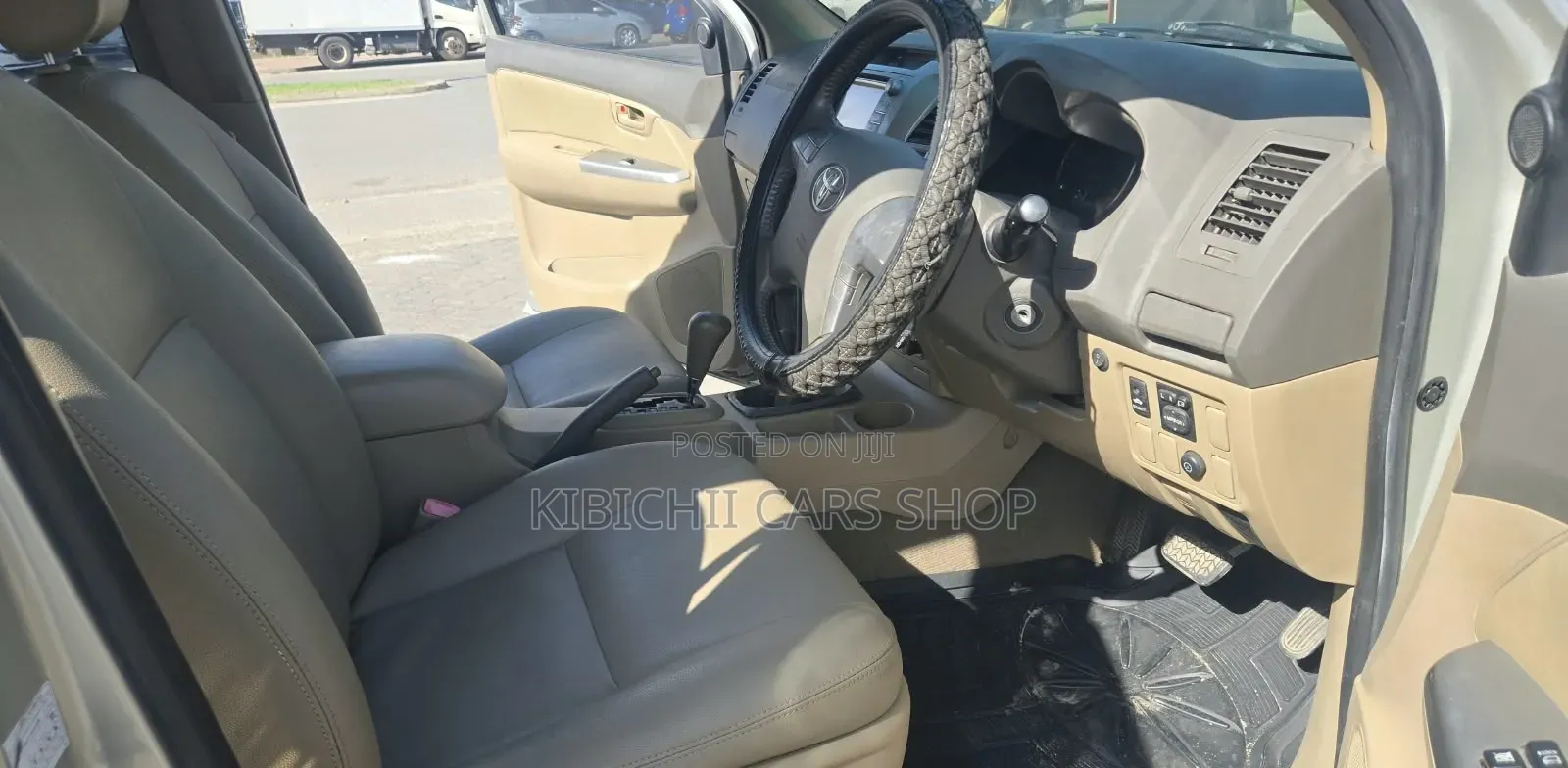 Toyota Hilux 2015 Silver