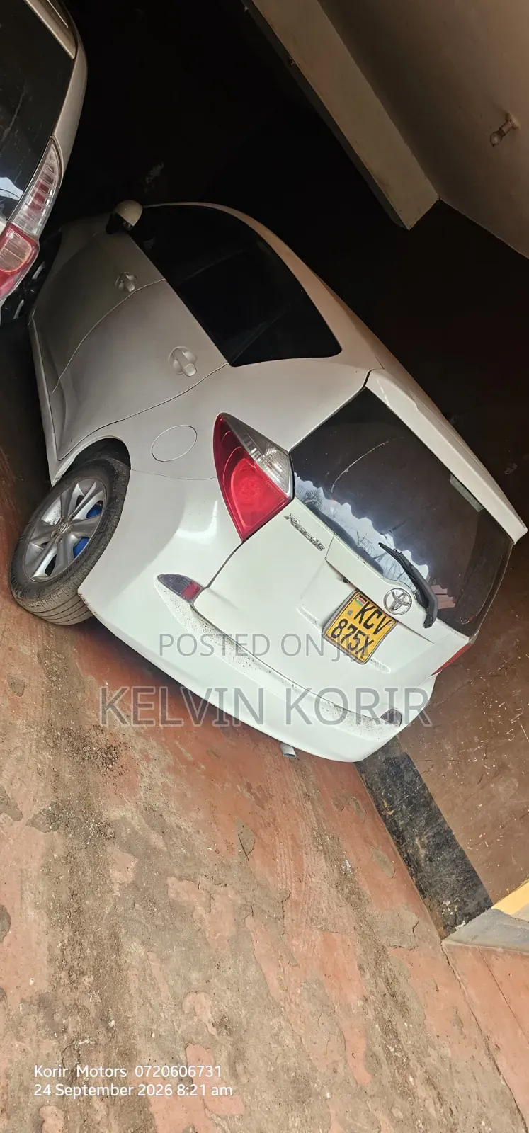 Toyota Ractis 1.5 AWD 2012 White