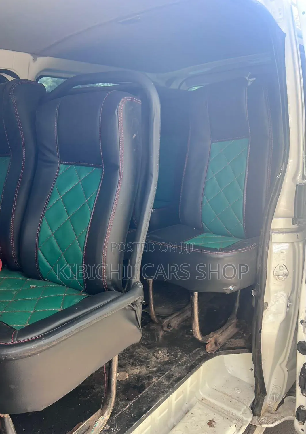 Toyota HiAce 2013 White