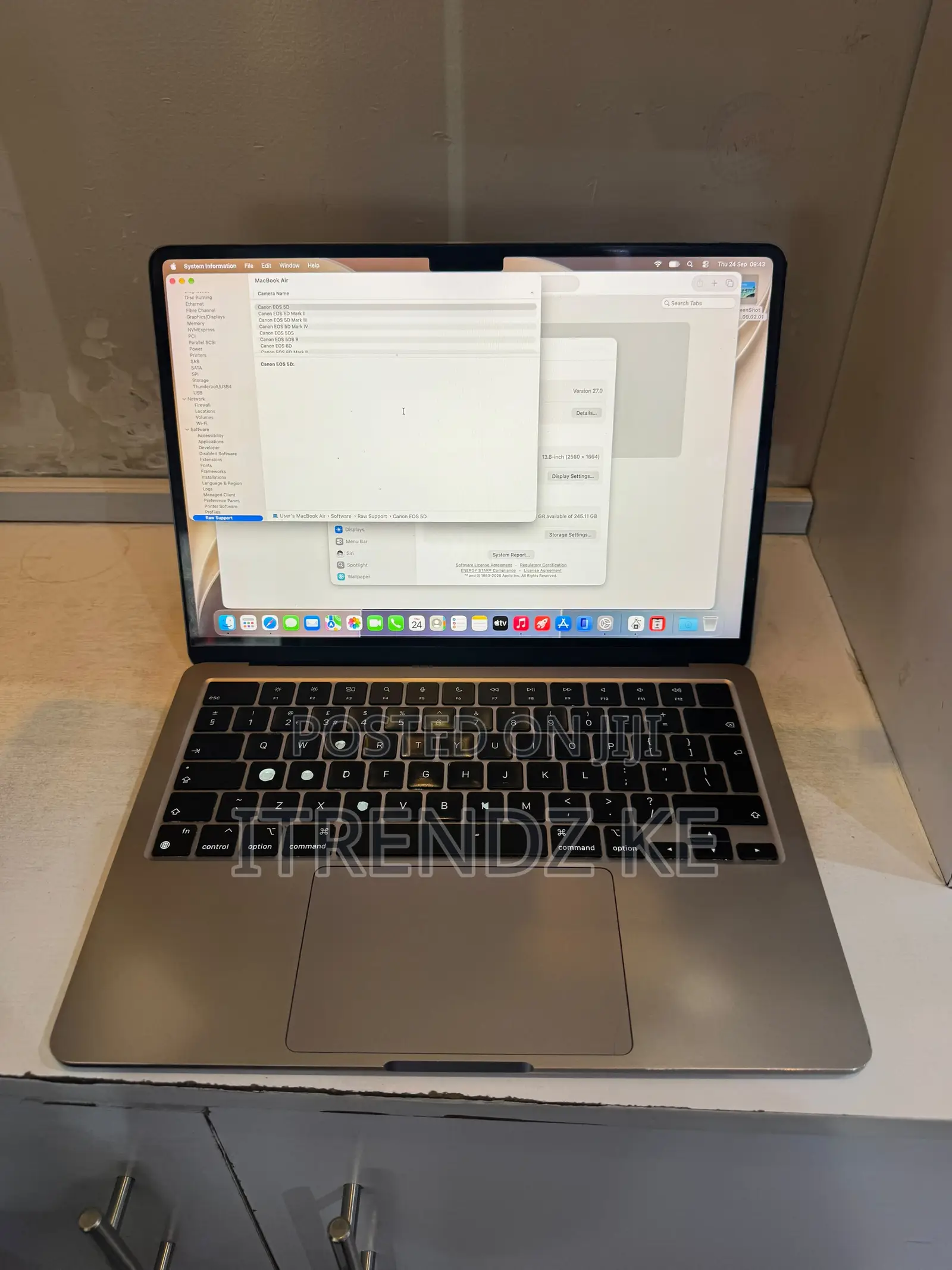 Laptop Apple MacBook Air 2022 M2 8GB Apple M2 SSD 256GB