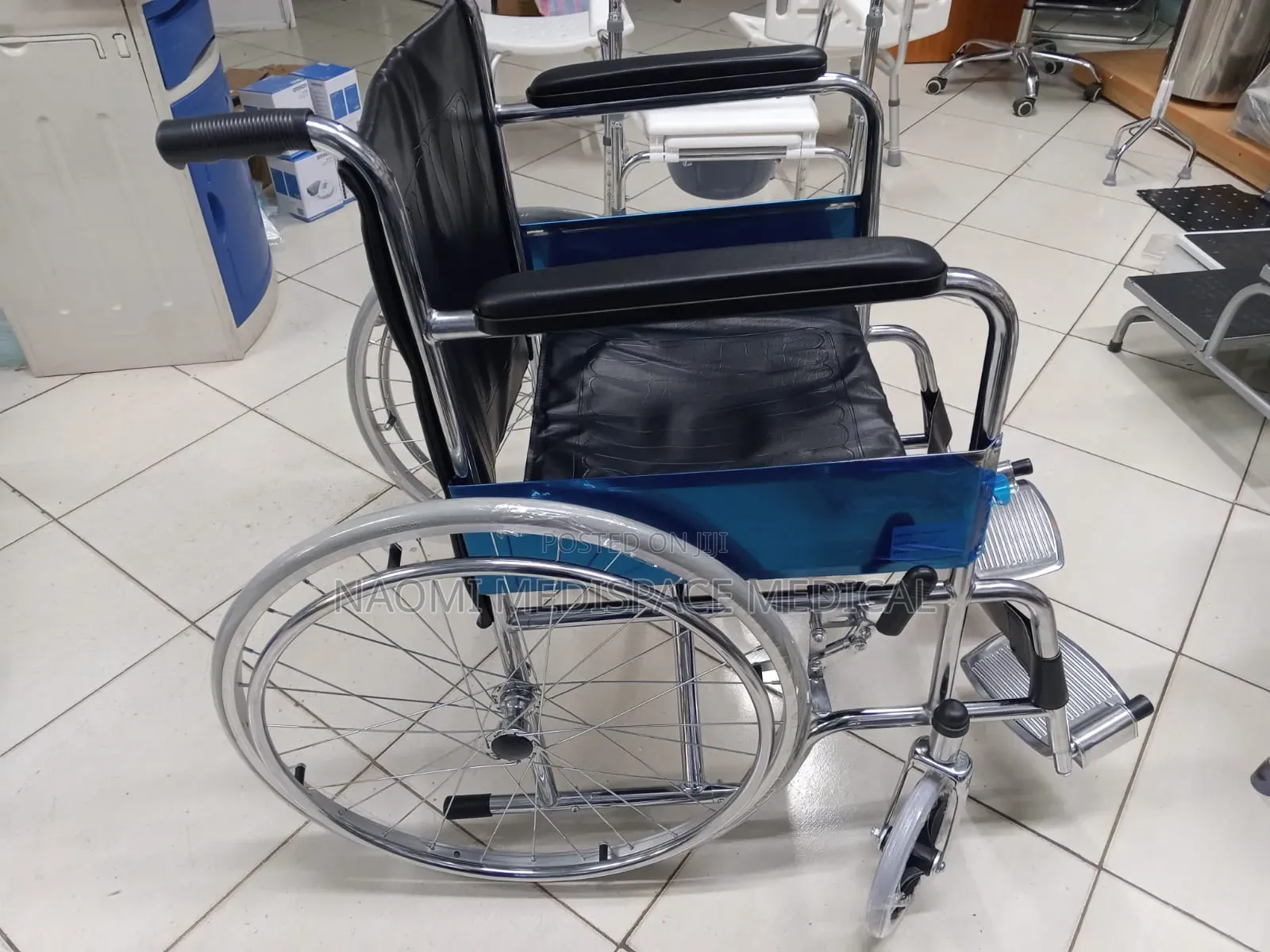 Comfortable and Foldable Metallic Standard Wheelchair With Footrest