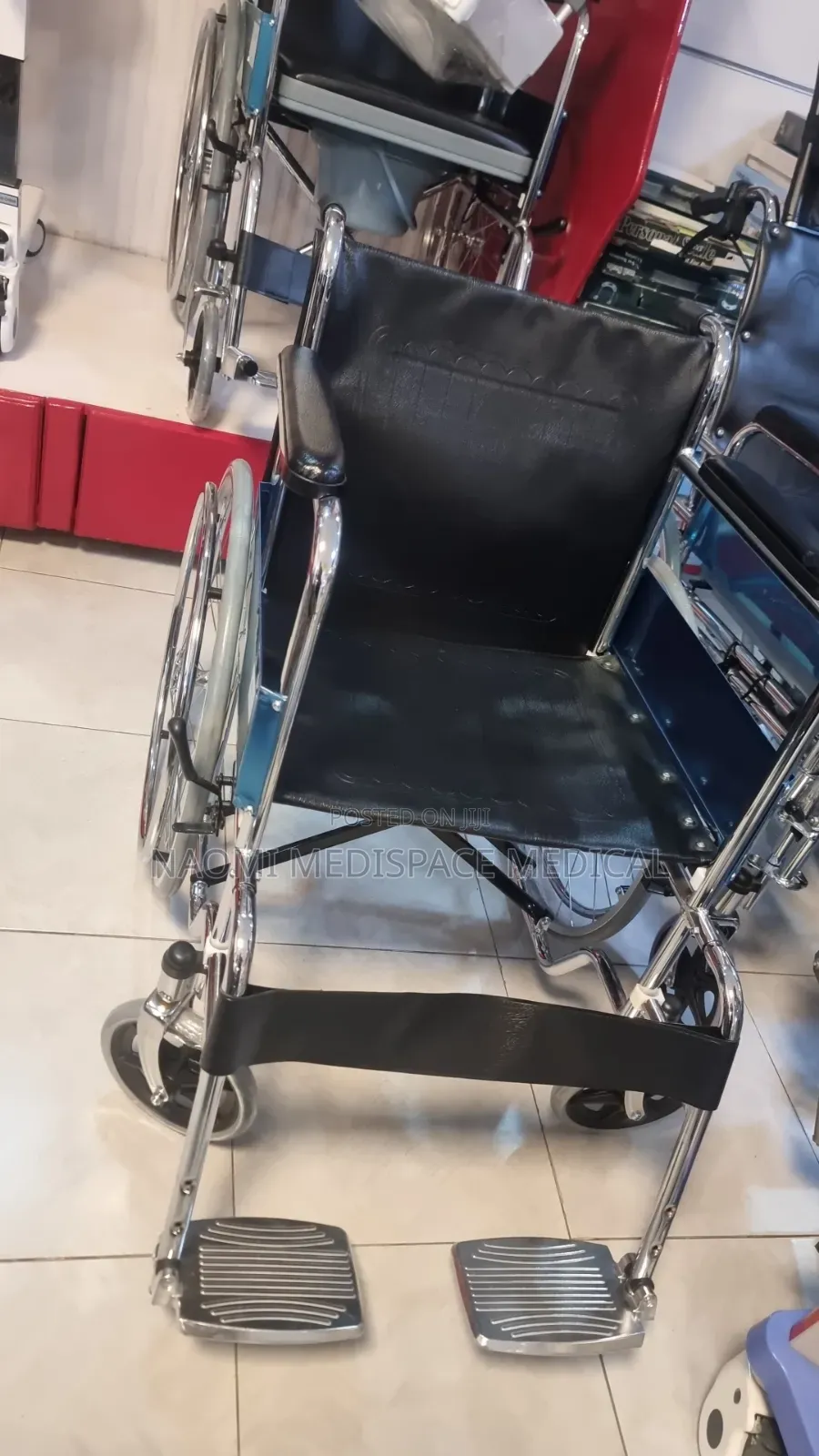 Comfortable and Foldable Metallic Standard Wheelchair With Footrest