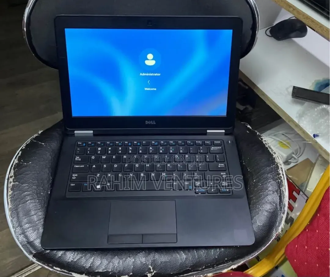 Laptop Dell Latitude E5270 8GB Intel Core i5 SSD 256GB