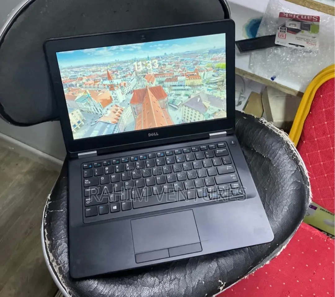 Laptop Dell Latitude E5270 8GB Intel Core i5 SSD 256GB
