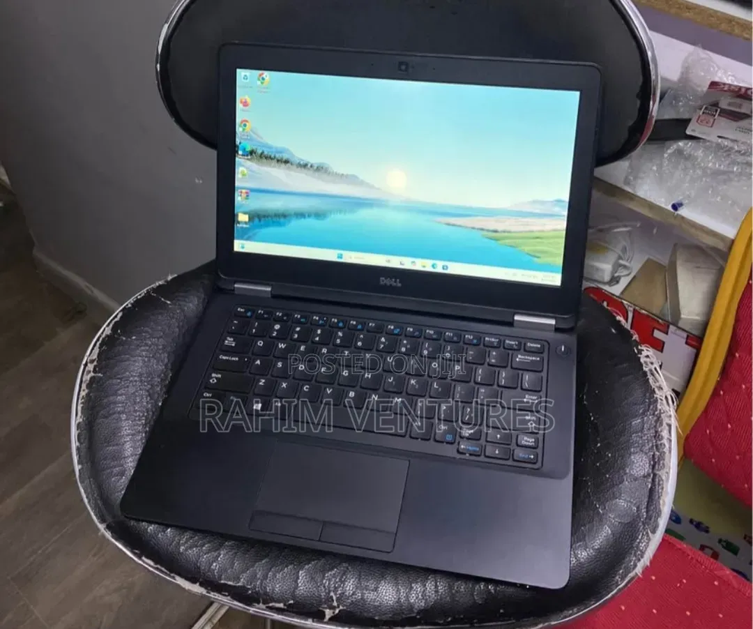 Laptop Dell Latitude E5270 8GB Intel Core i5 SSD 256GB