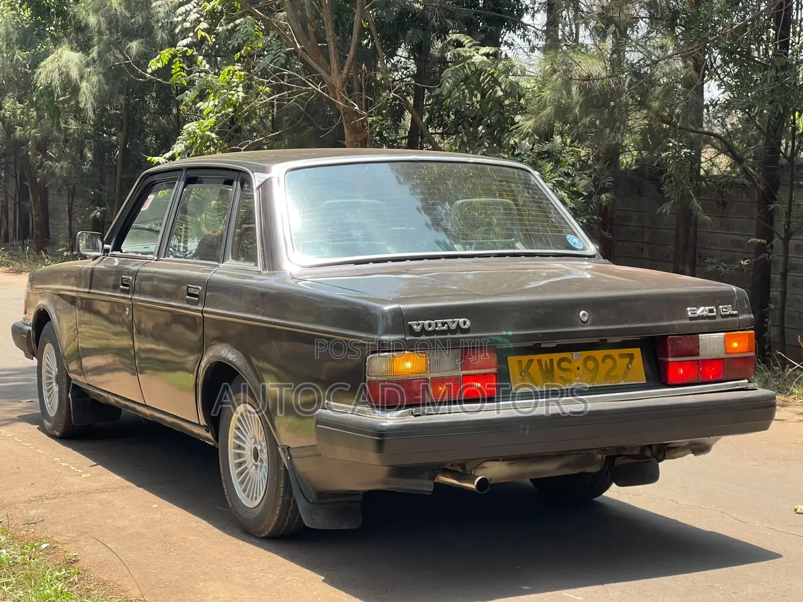 Volvo 240 1983 Brown