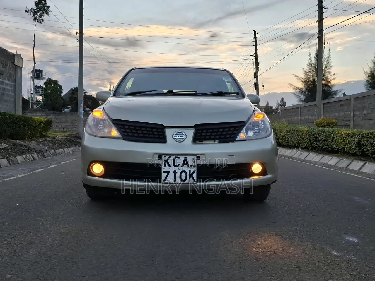 Nissan Tiida 2007 Gold