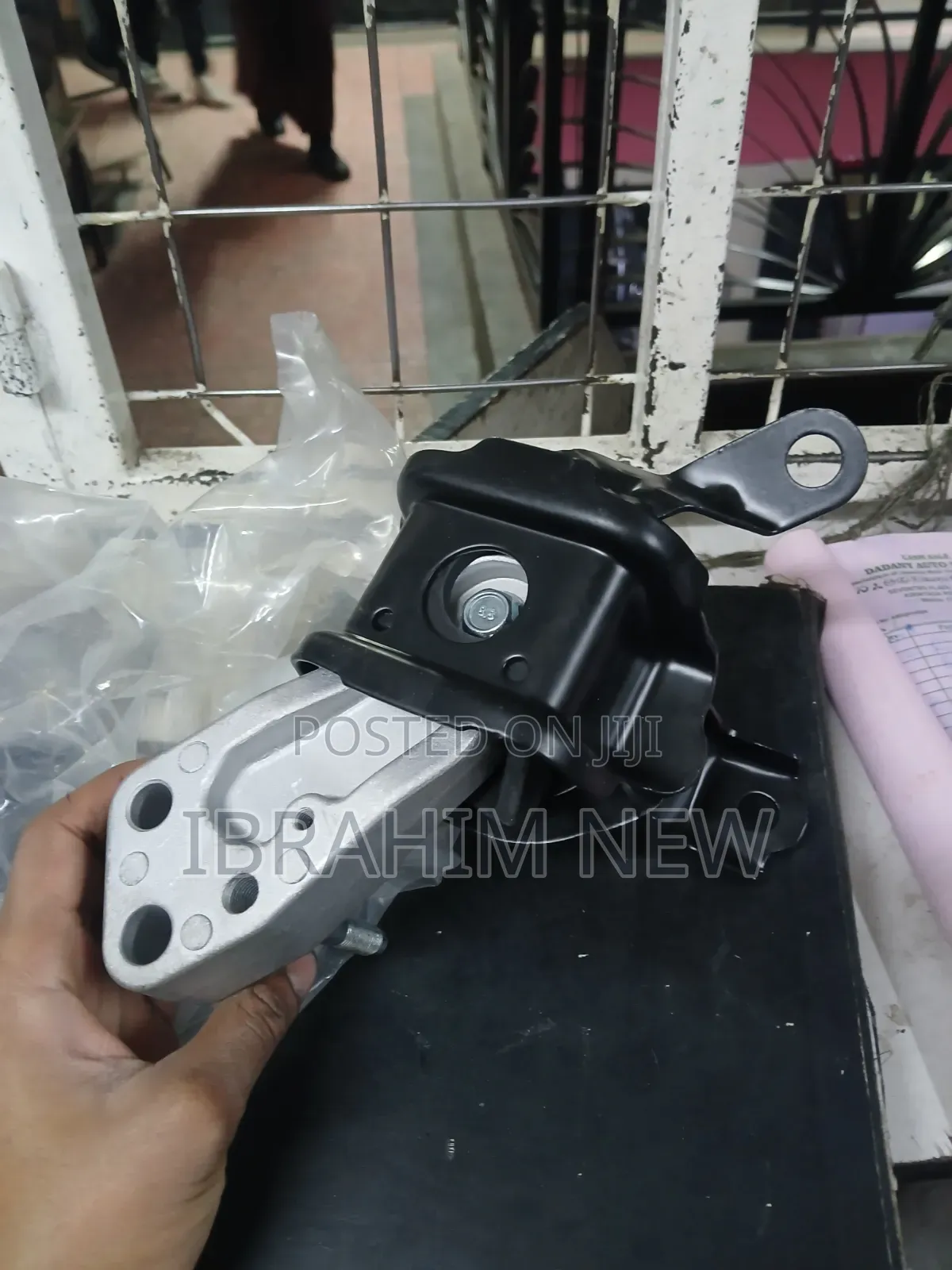 Toyota Nze Corolla Fielder Engine Mounting Right
