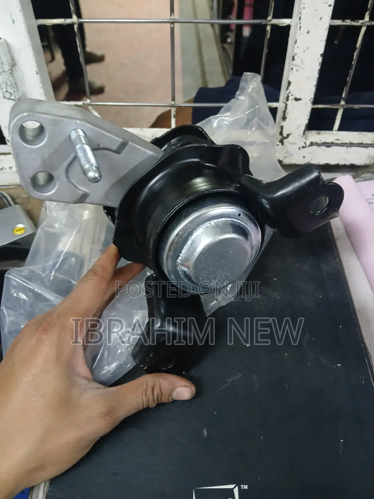 Toyota Nze Corolla Fielder Engine Mounting Right