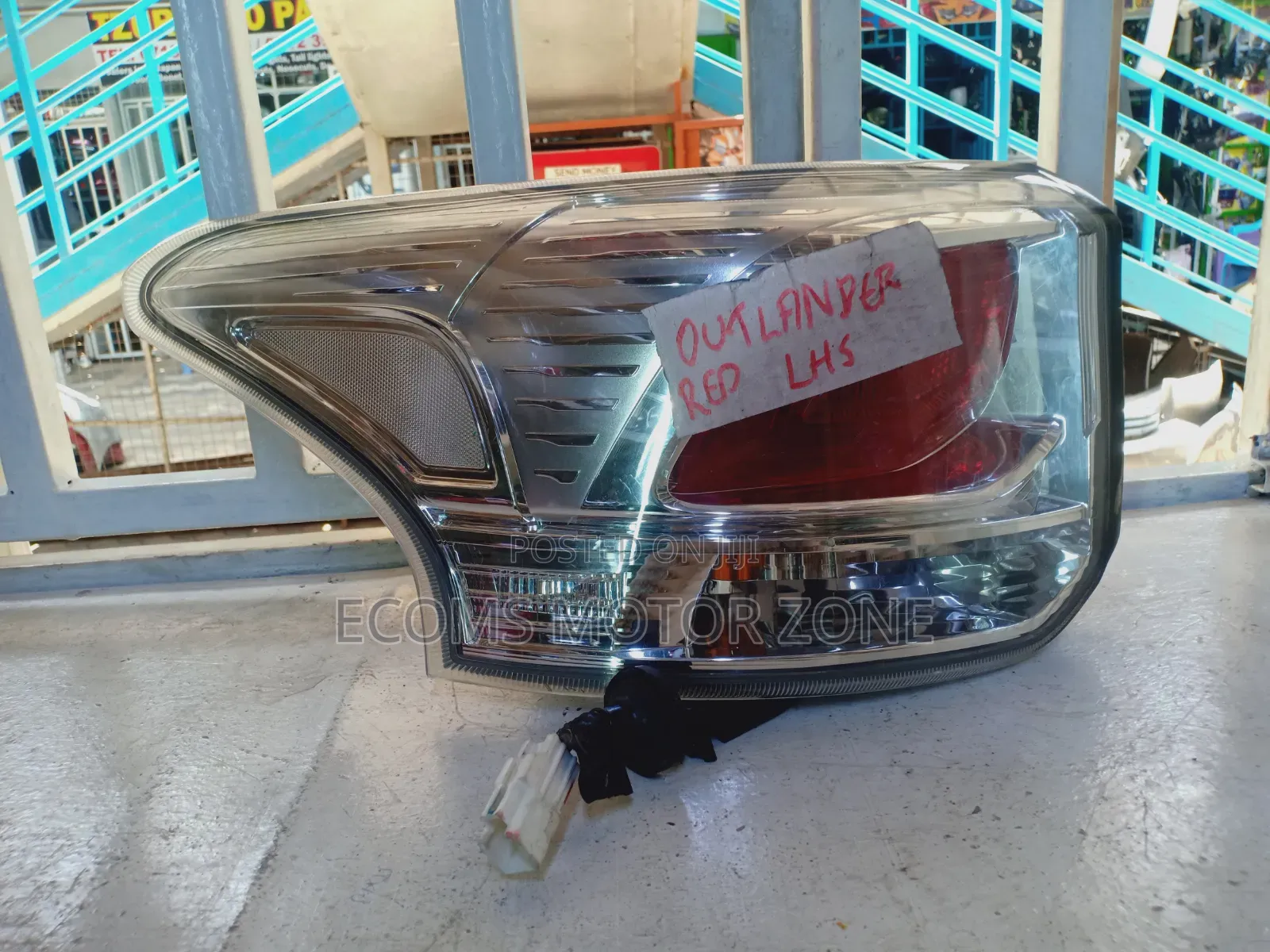 Mitsubishi Outlander 2012 Headlight