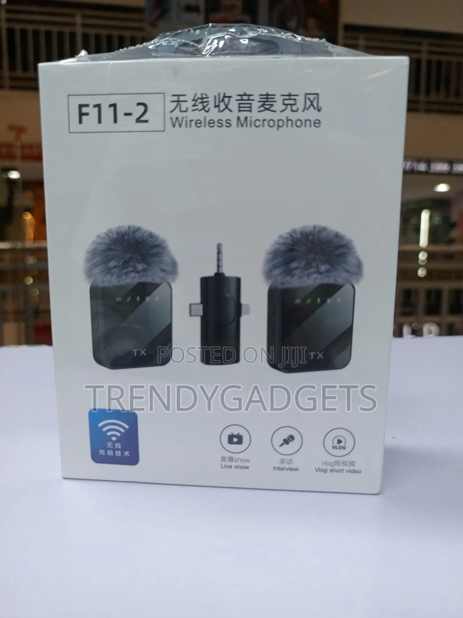 F11-2 Dual Wireless Lavalier Microphone 3-in-1 Phone Camera Mic