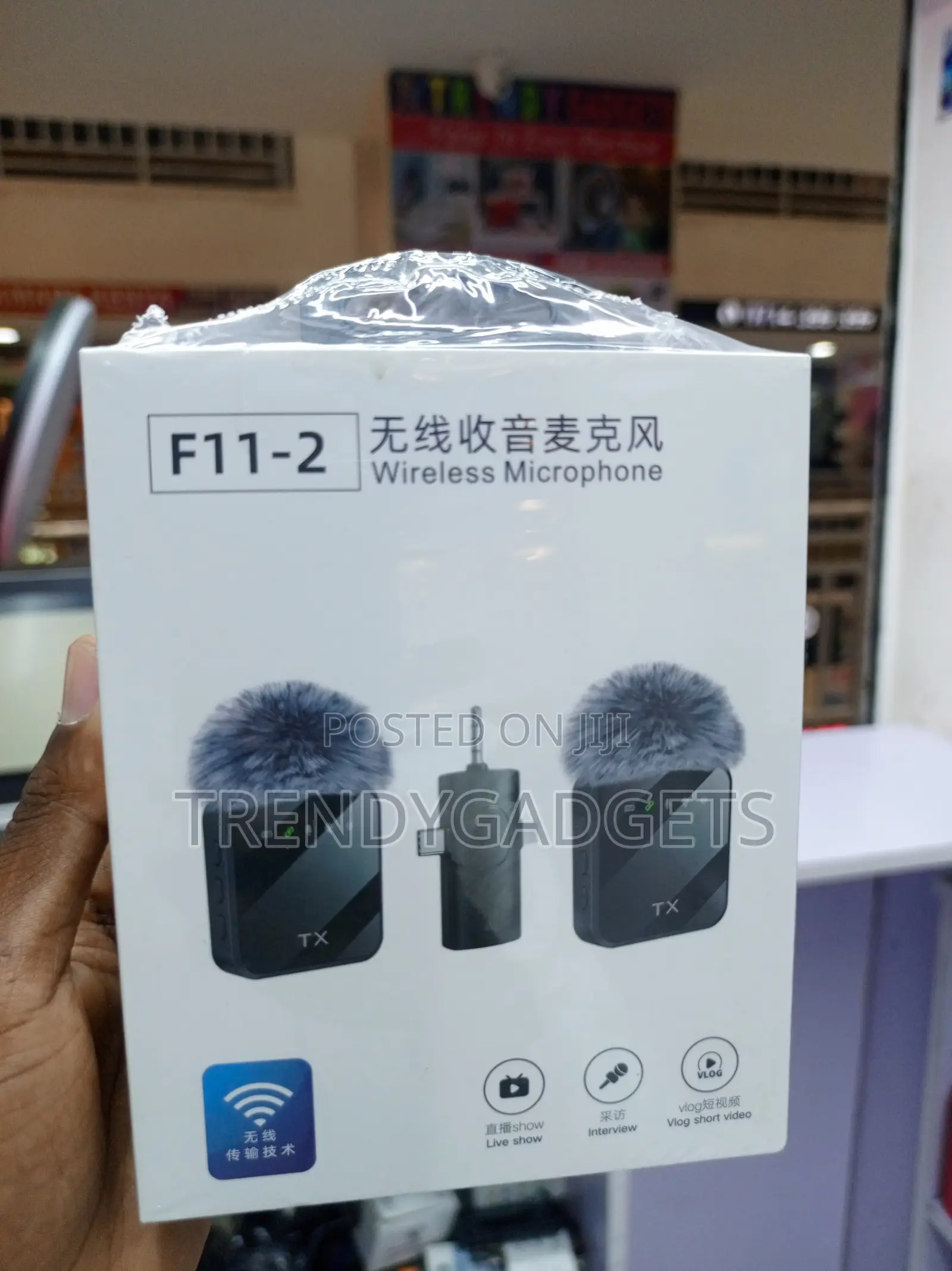 F11-2 3-in-1 Wireless Lavalier Mic System for Phone Camera
