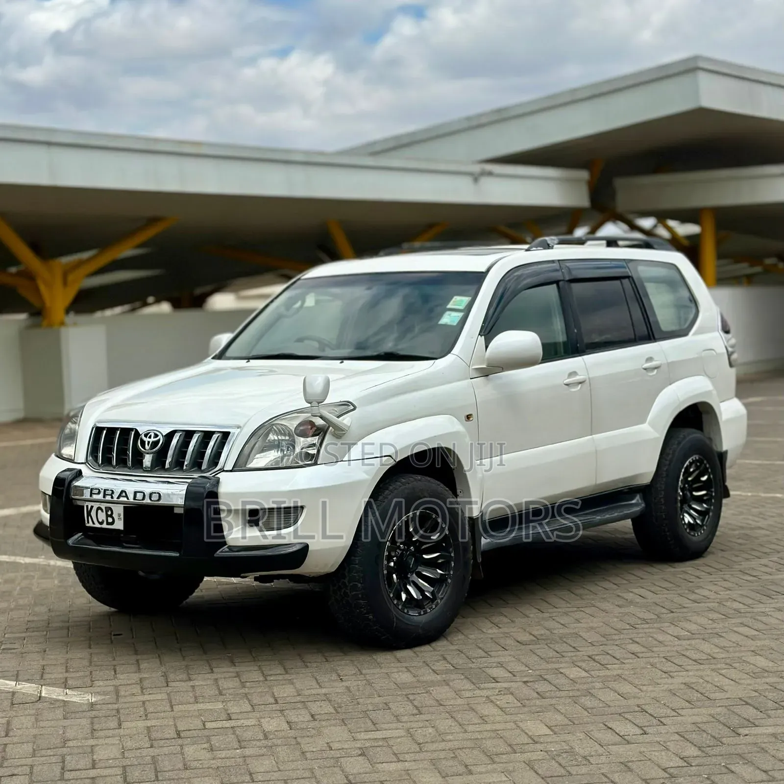 Toyota Land Cruiser Prado 2007 White