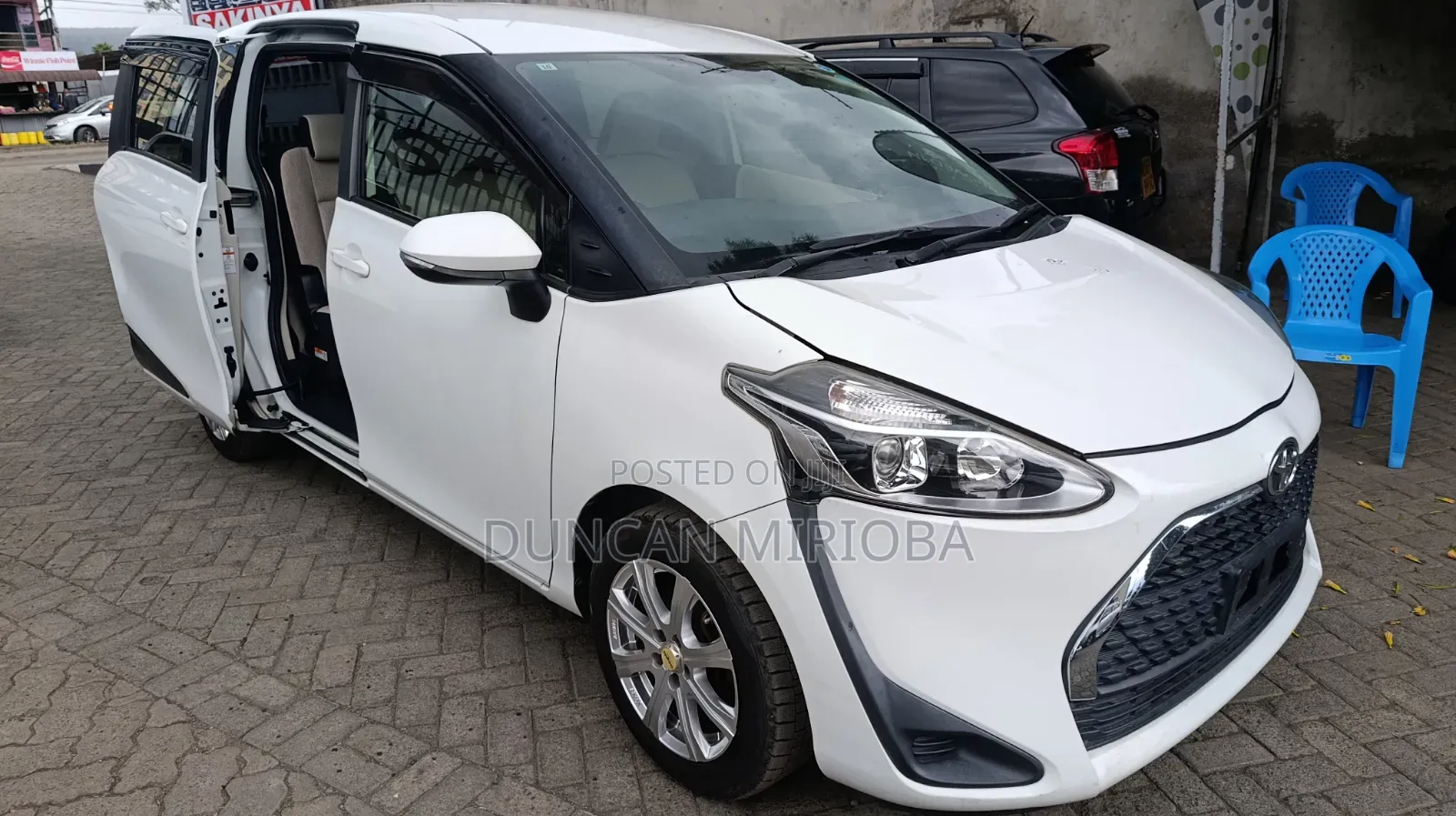 Toyota Sienta 2019 White