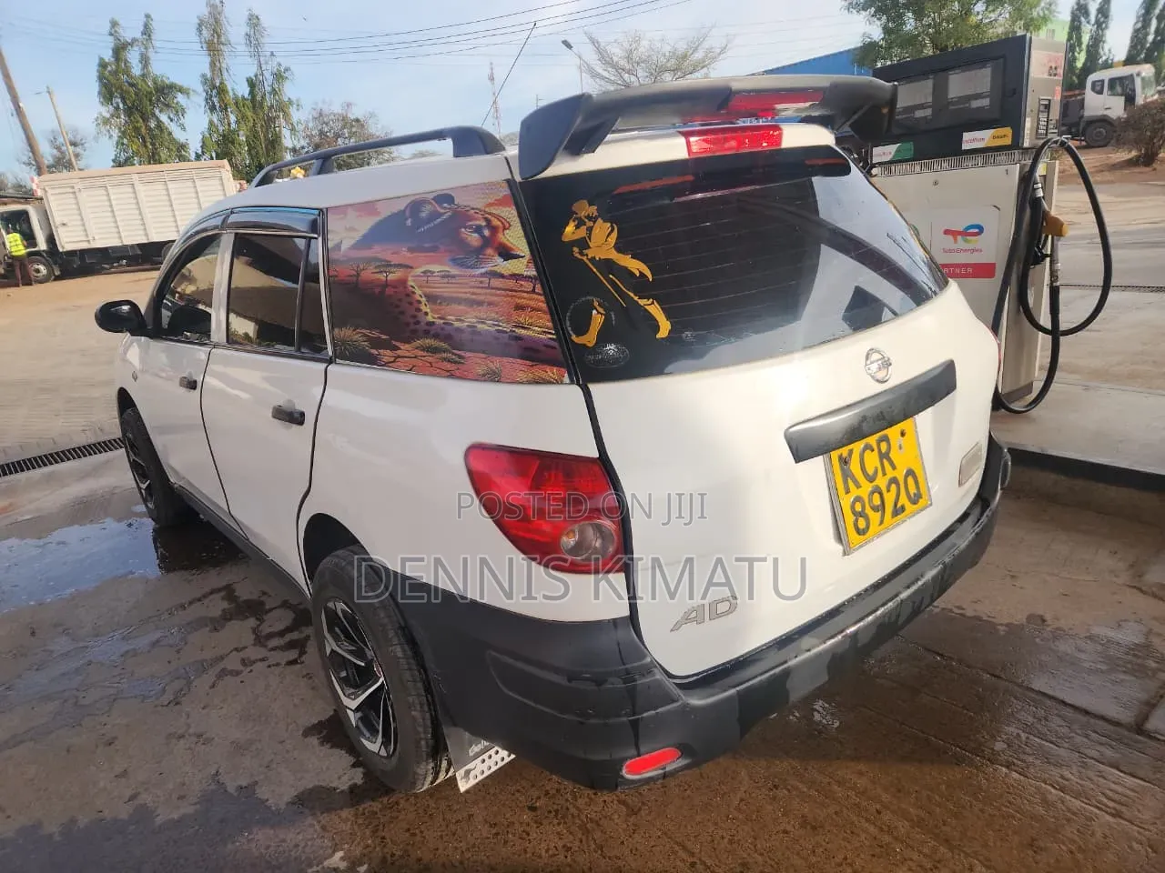 Nissan Advan 2010 White