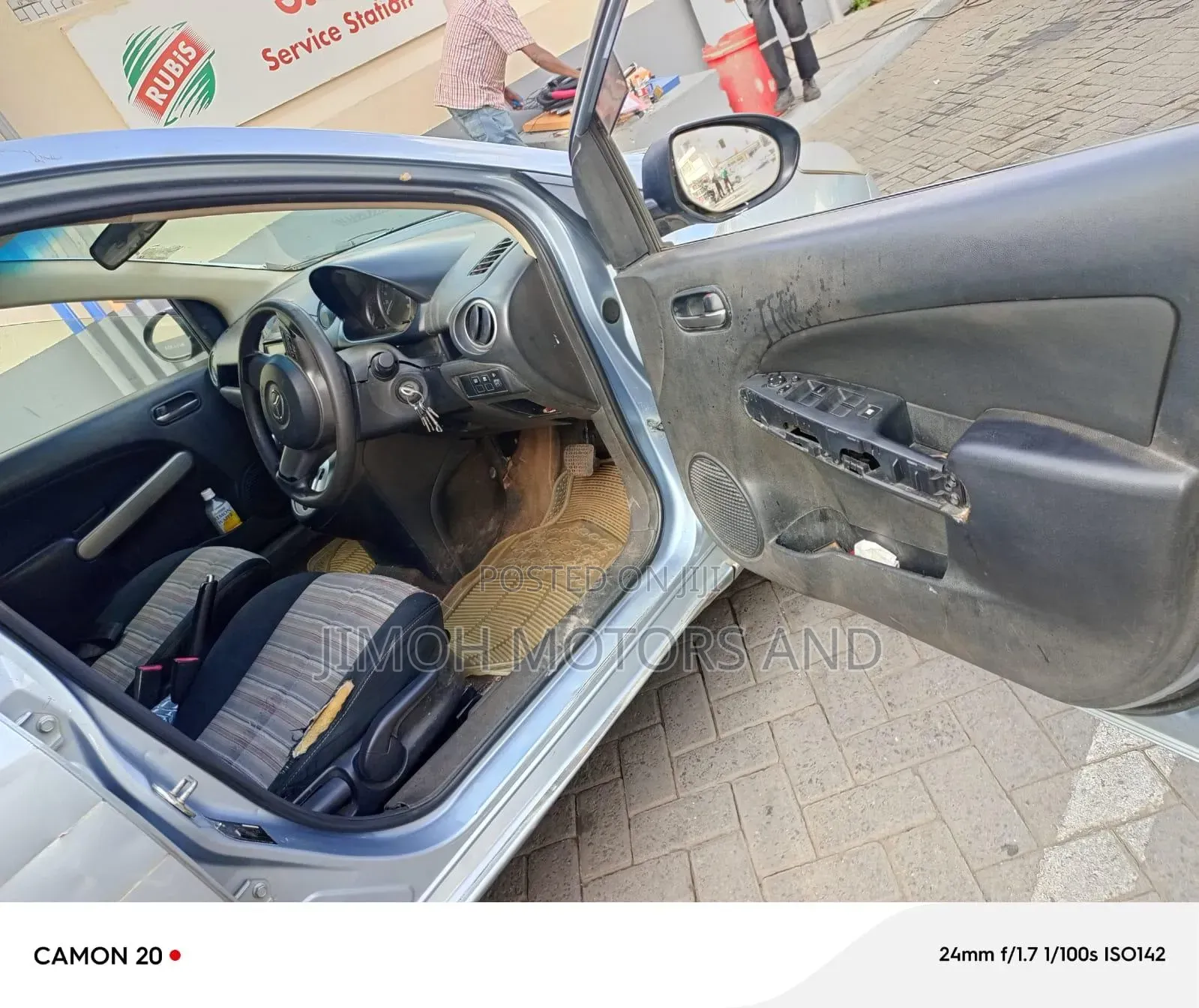 Mazda Demio 2012 Silver