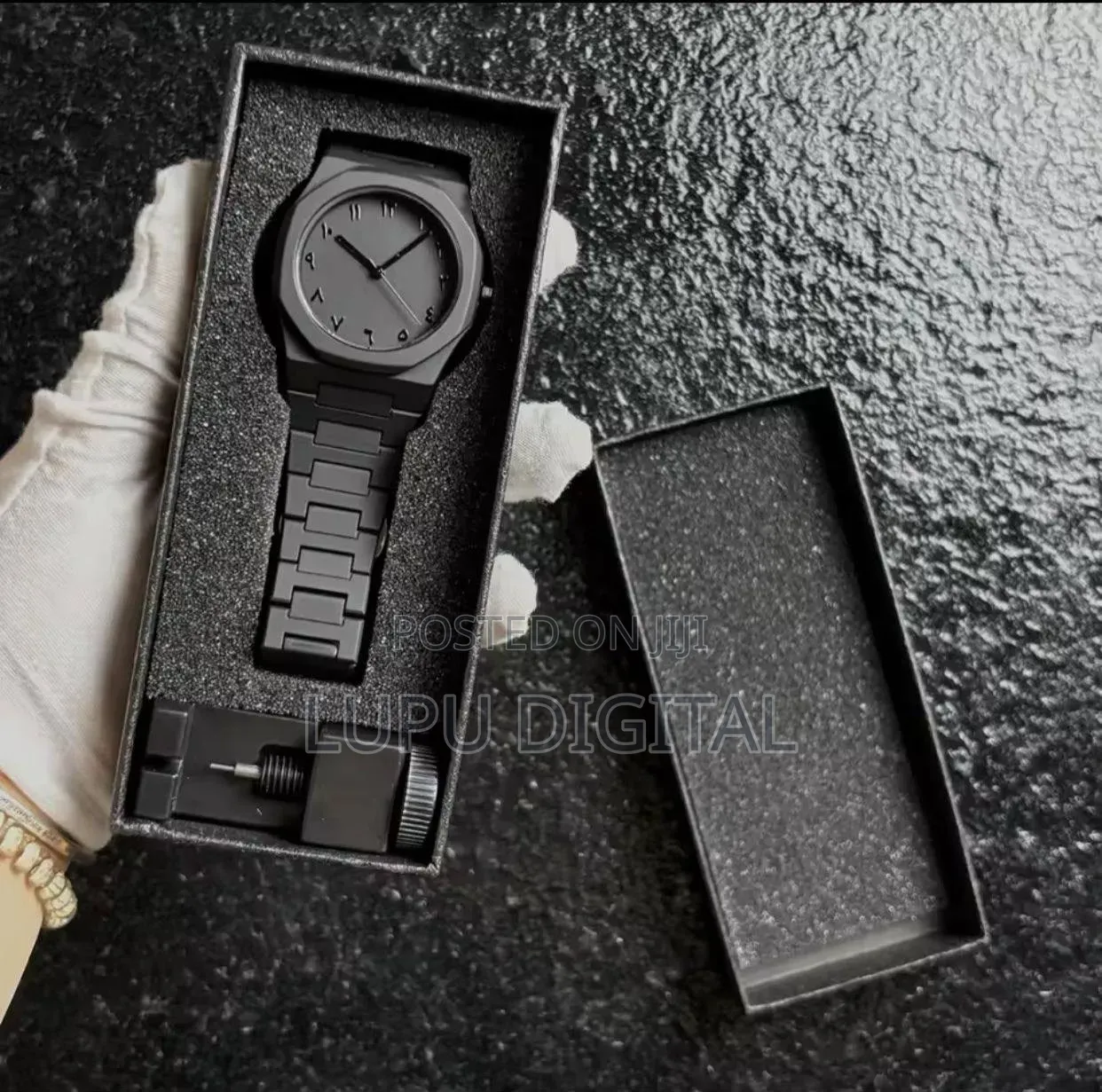 Arabic Aura Watch
