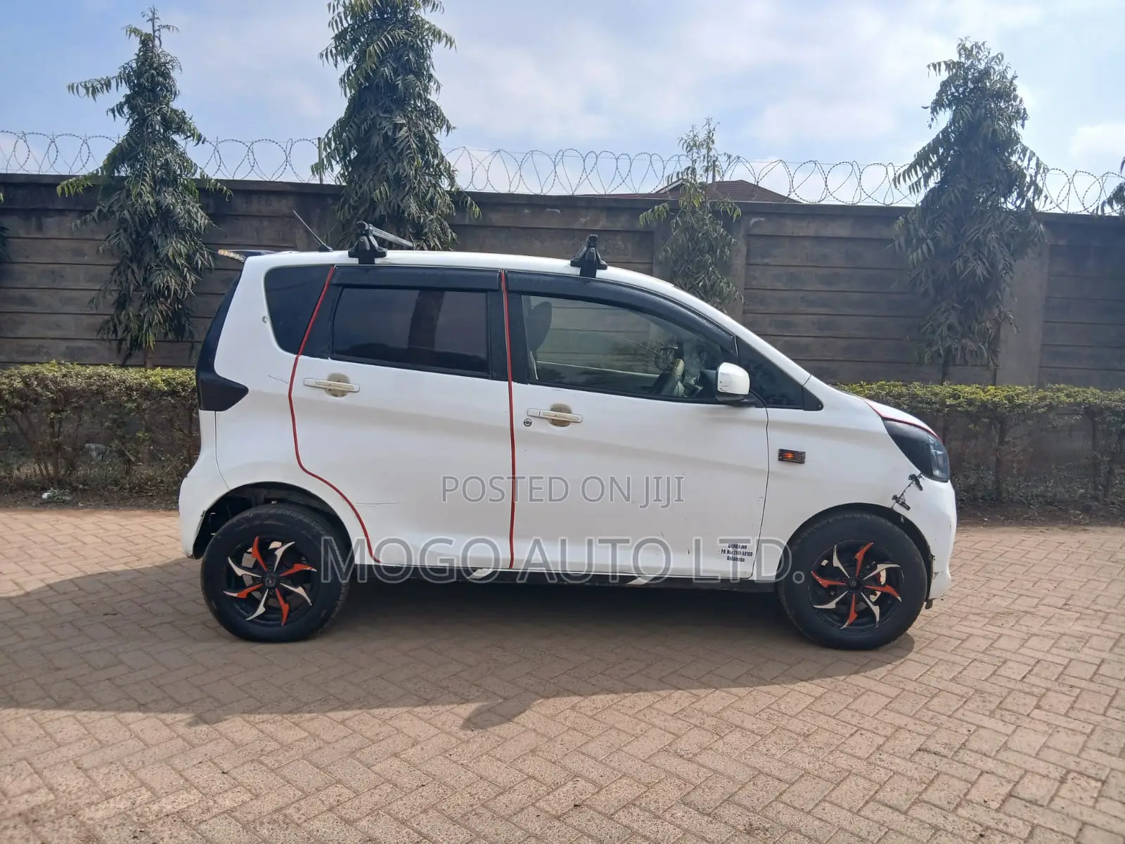 Mitsubishi EK Wagon 2015 White