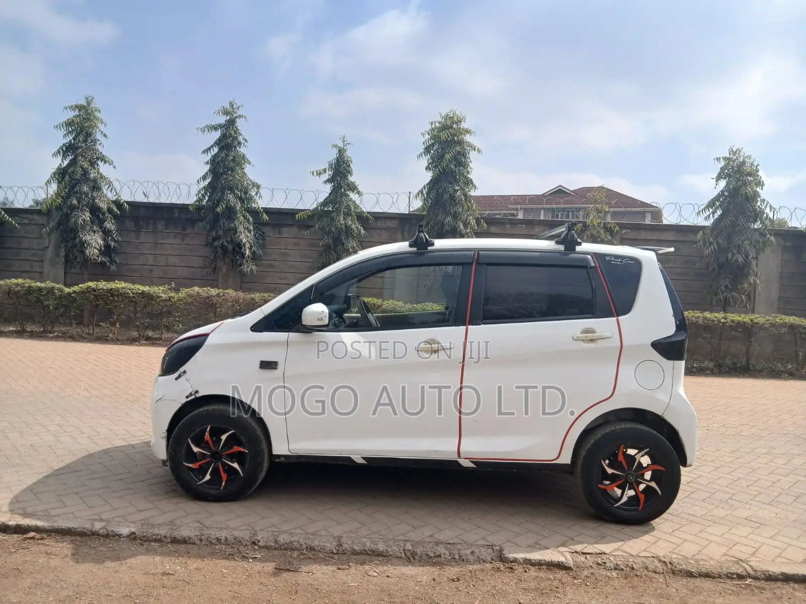 Mitsubishi EK Wagon 2015 White