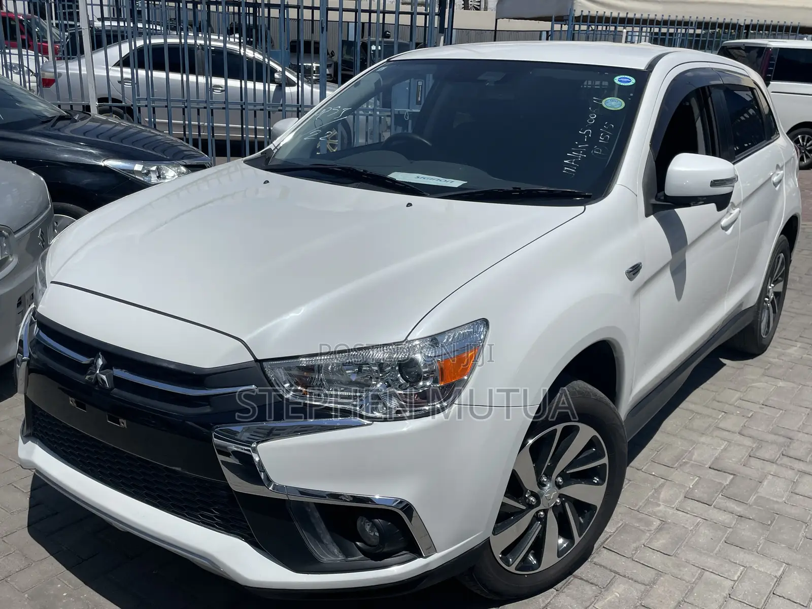 Mitsubishi RVR 2019 White