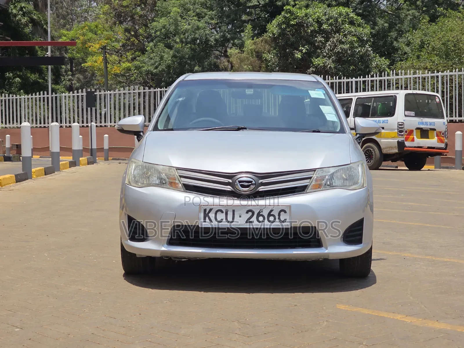 Toyota Axio 2012 Silver