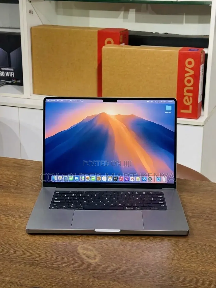New Laptop Apple MacBook Pro 2021 M1 16GB Apple M1 Pro SSD 512GB