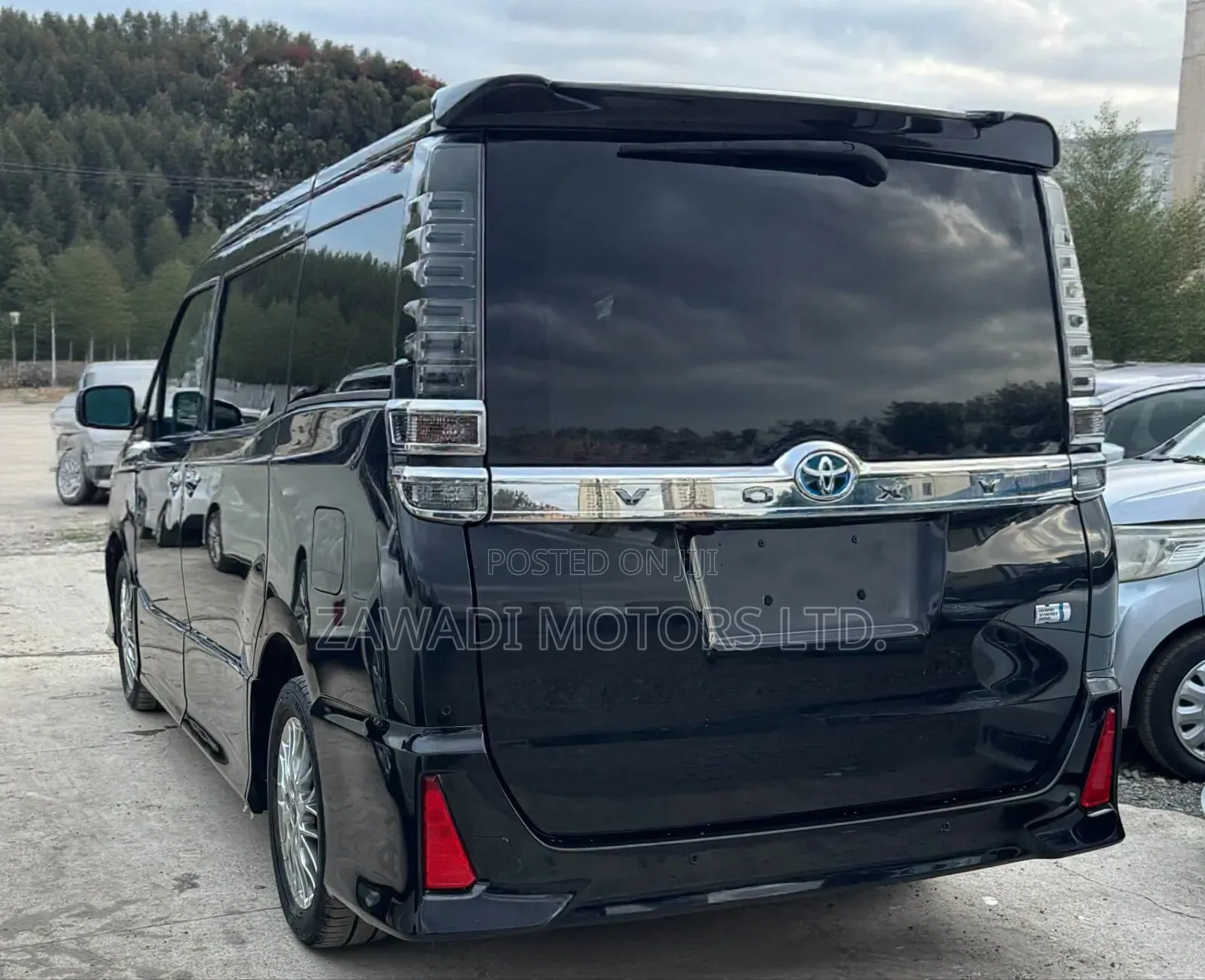 Toyota Voxy Hybrid X 2WD 7-Seater 2020 Black