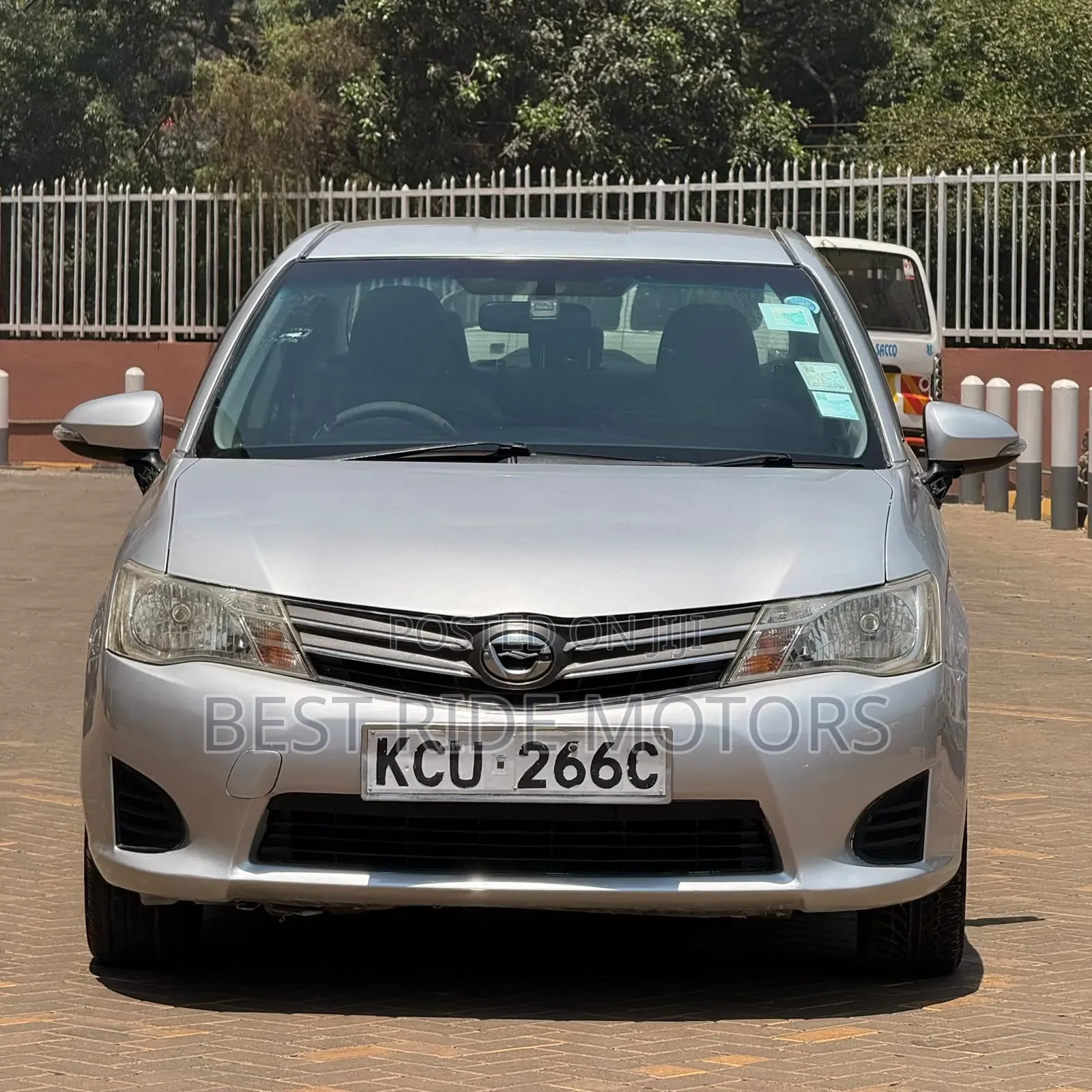 Toyota Axio 1.5 G 2WD 2012 Silver