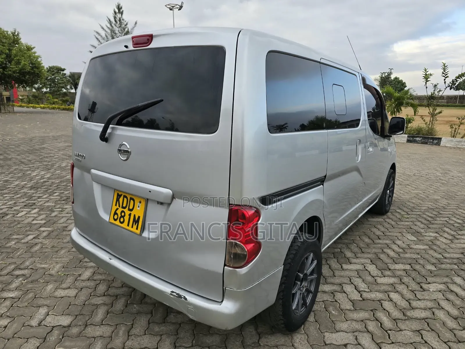Nissan NV1500 2014 Silver