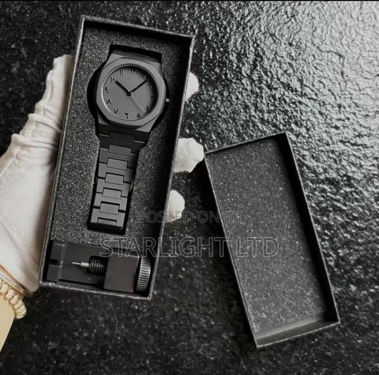 Arabic Aura Minimalist Black Watch – Octagonal Case Unisex Wristwatch