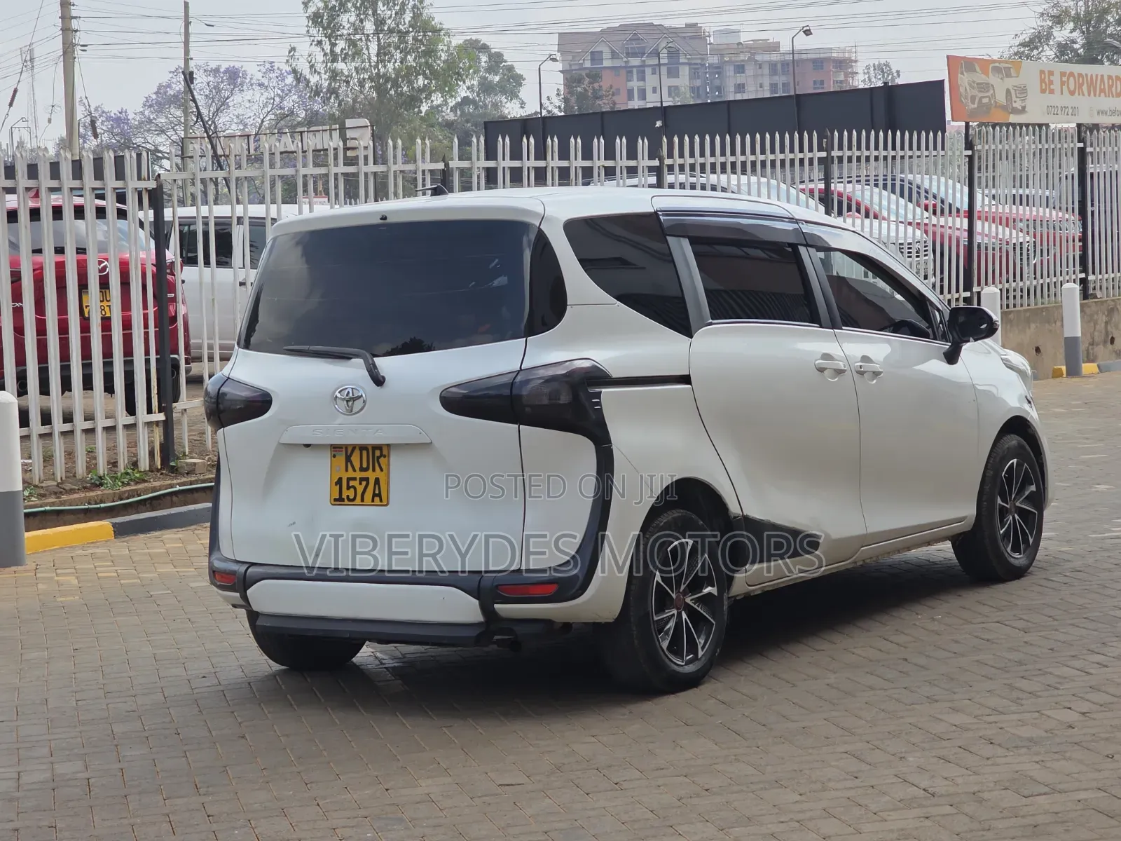Toyota Sienta 2016 White