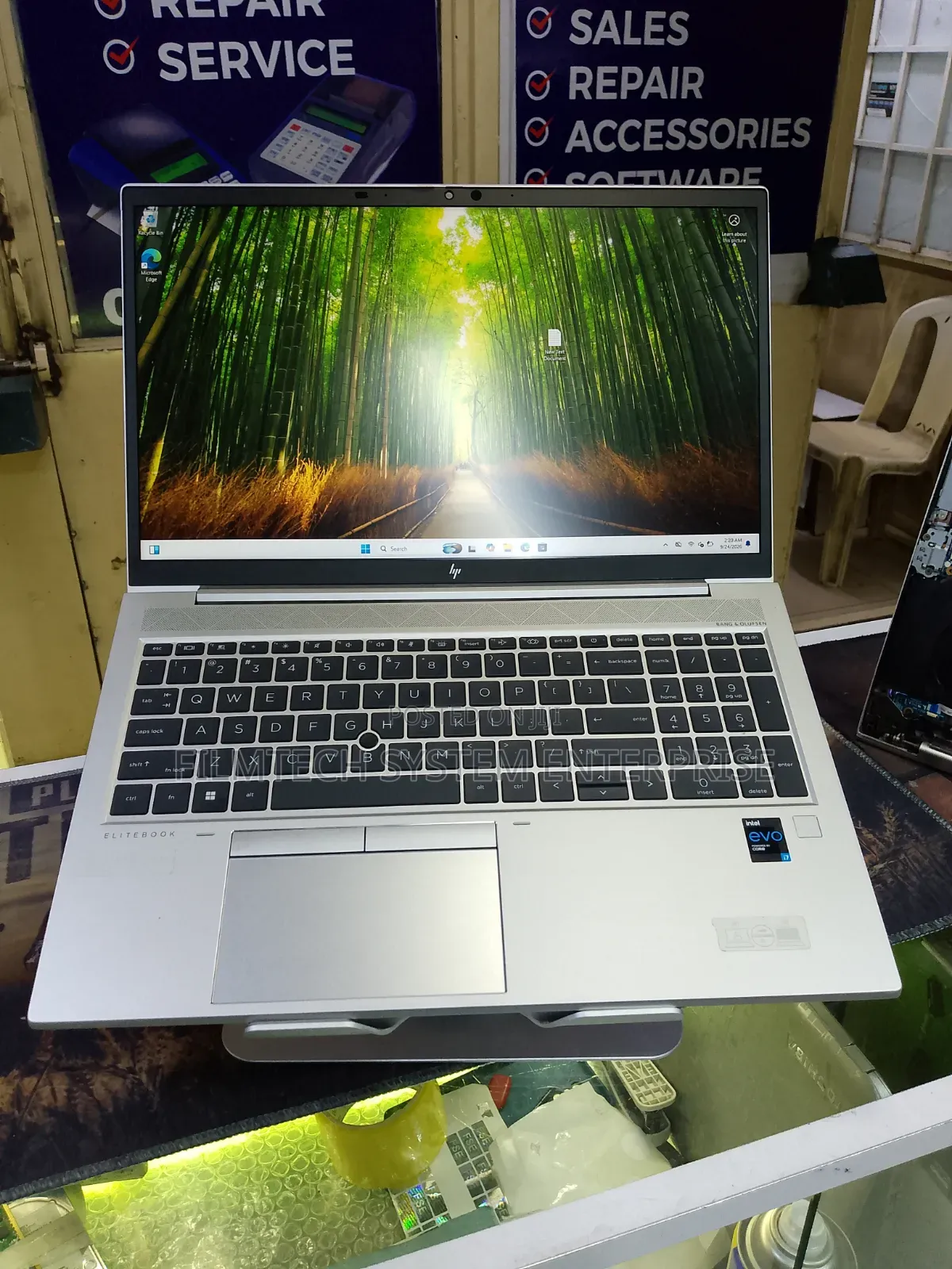 Laptop HP EliteBook 850 G8 8GB Intel Core i7 SSD 256GB