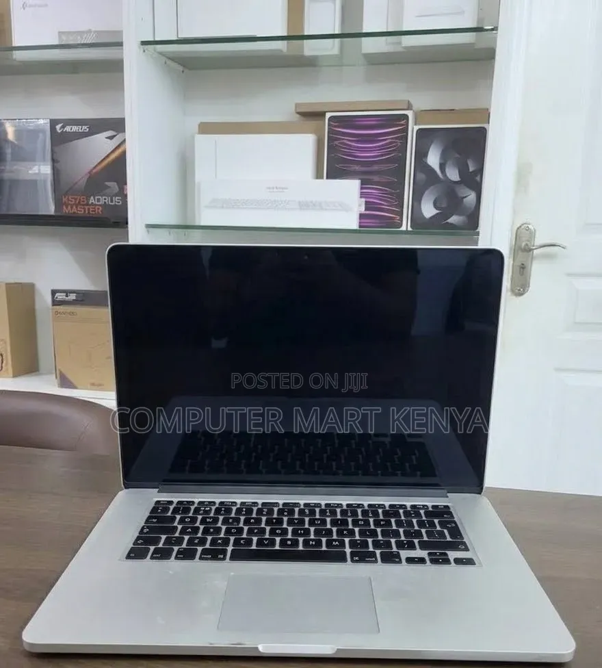 New Laptop Apple MacBook Pro 2019 32GB Intel Core i9 SSD 512GB