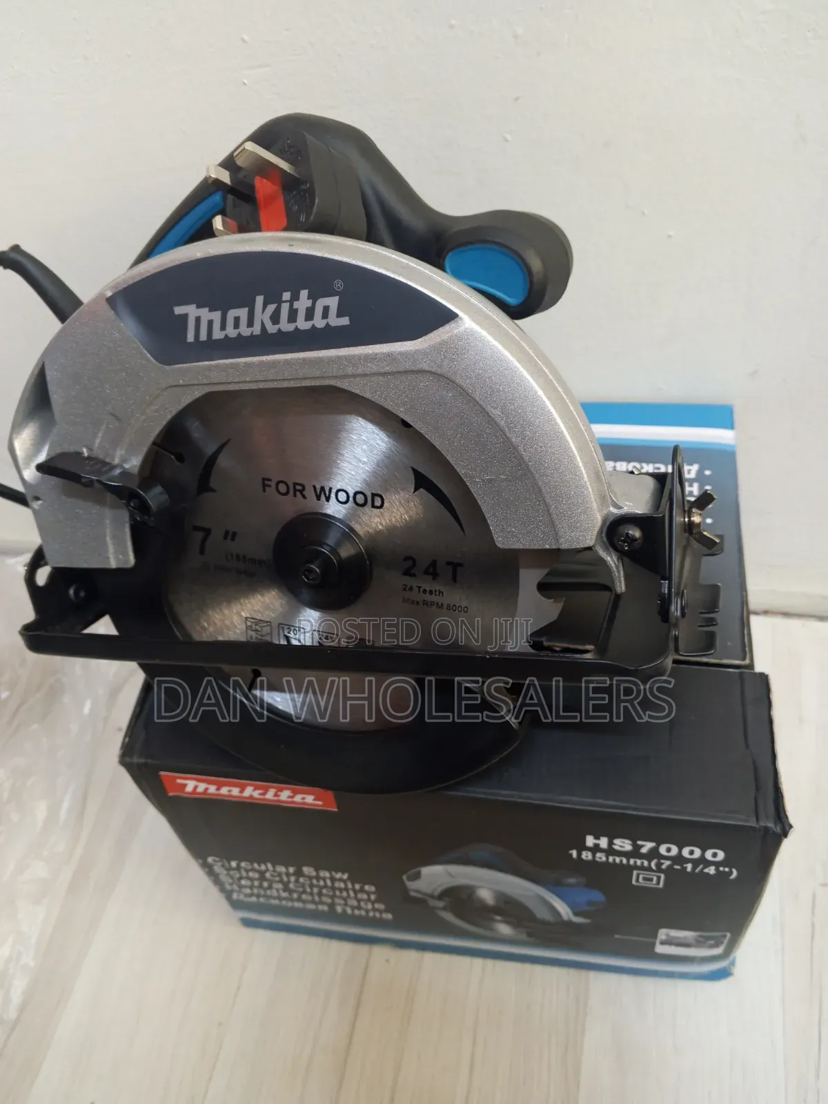 7 Inches Makita Circular Saw With 24T Blade