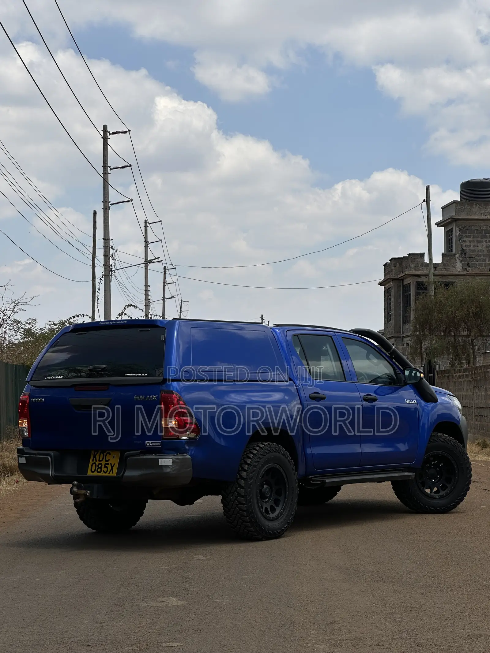 Toyota Hilux Revo Double Cab Deisel 2.4 AWD 2017 Blue
