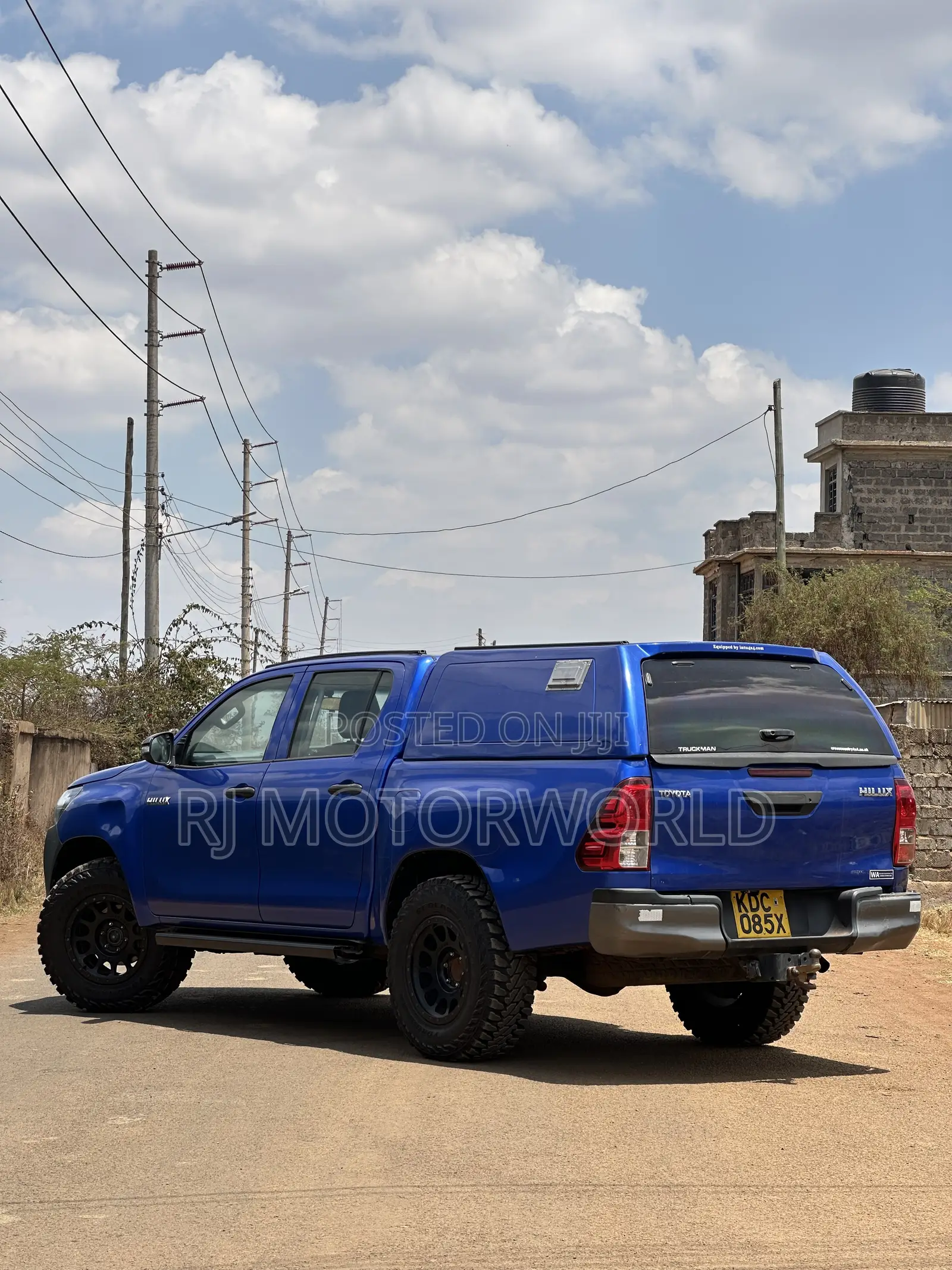 Toyota Hilux Revo Double Cab Deisel 2.4 AWD 2017 Blue