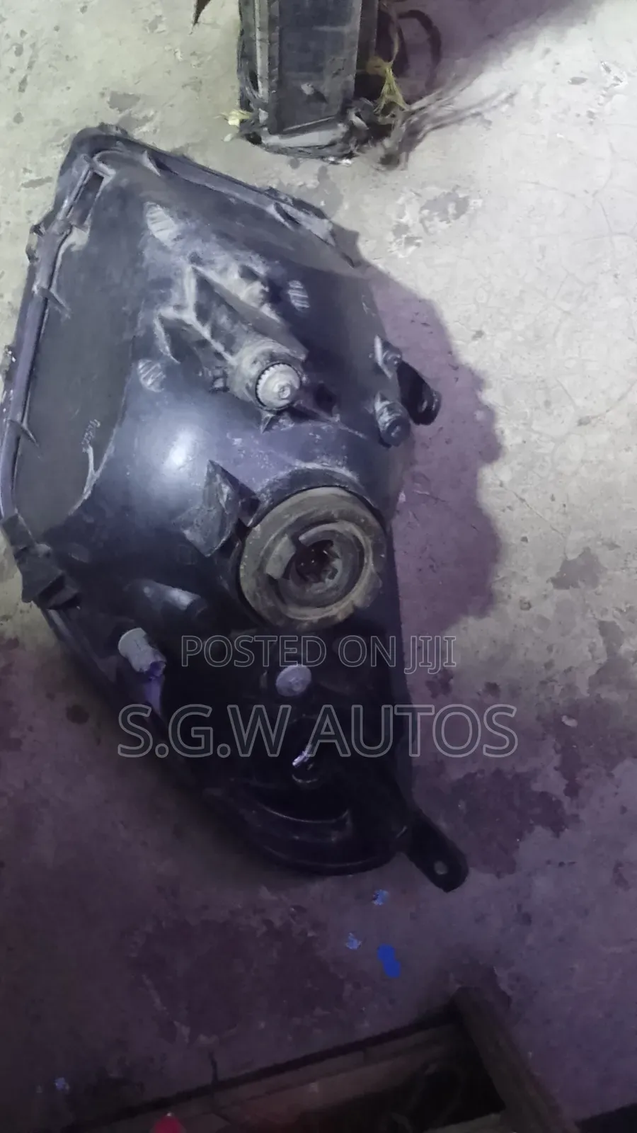 Toyota RAV4 Ac26 Headlight