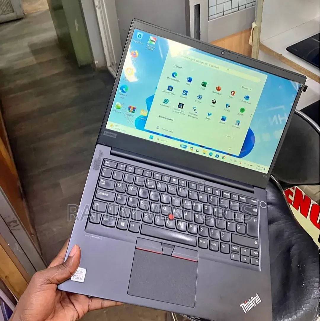 Laptop Lenovo ThinkPad E14 Gen 1 8GB Intel Core i3 SSD 256GB