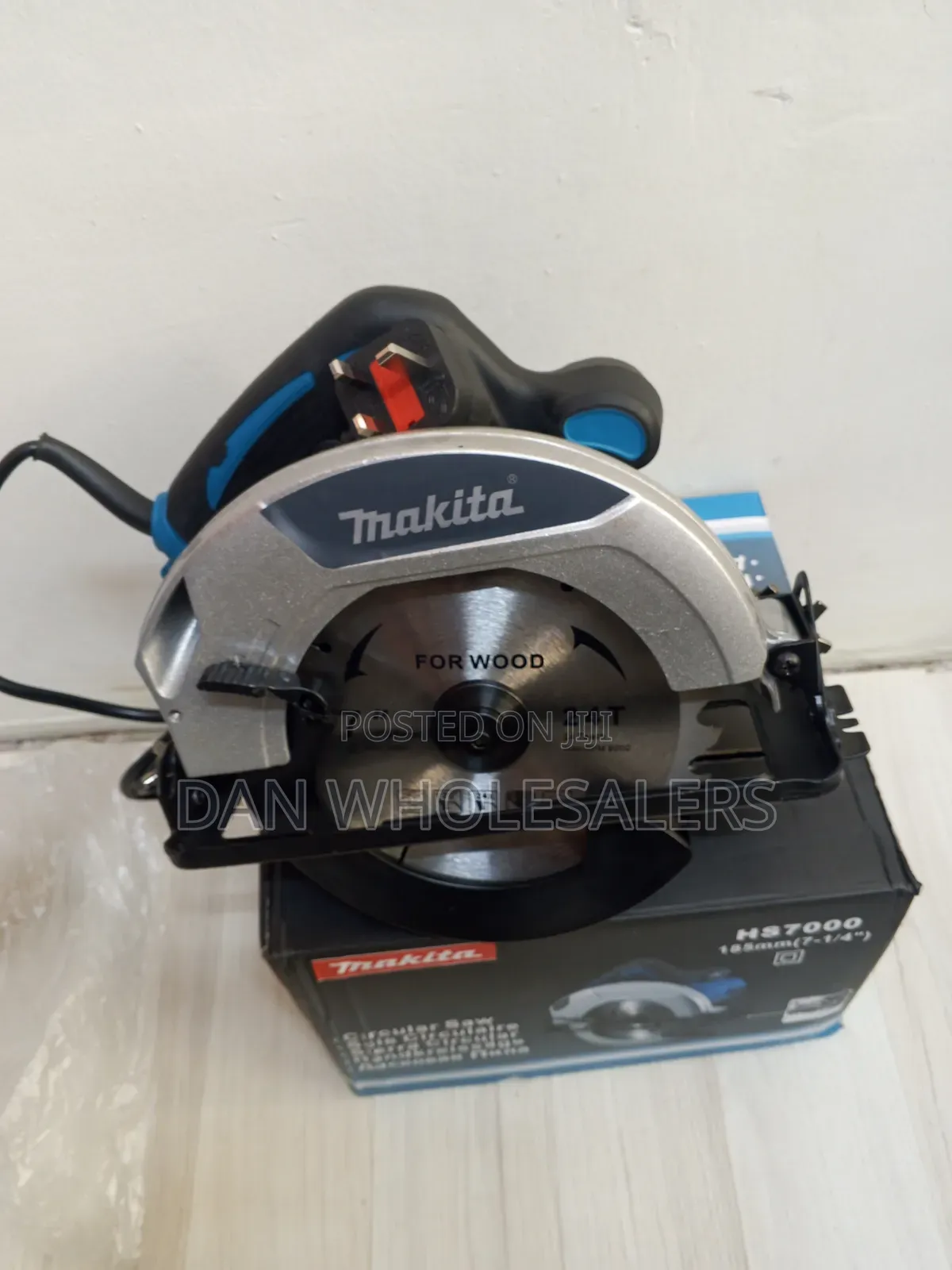 Makita Electric Circular Saw for Wood 1200 Watts Motor