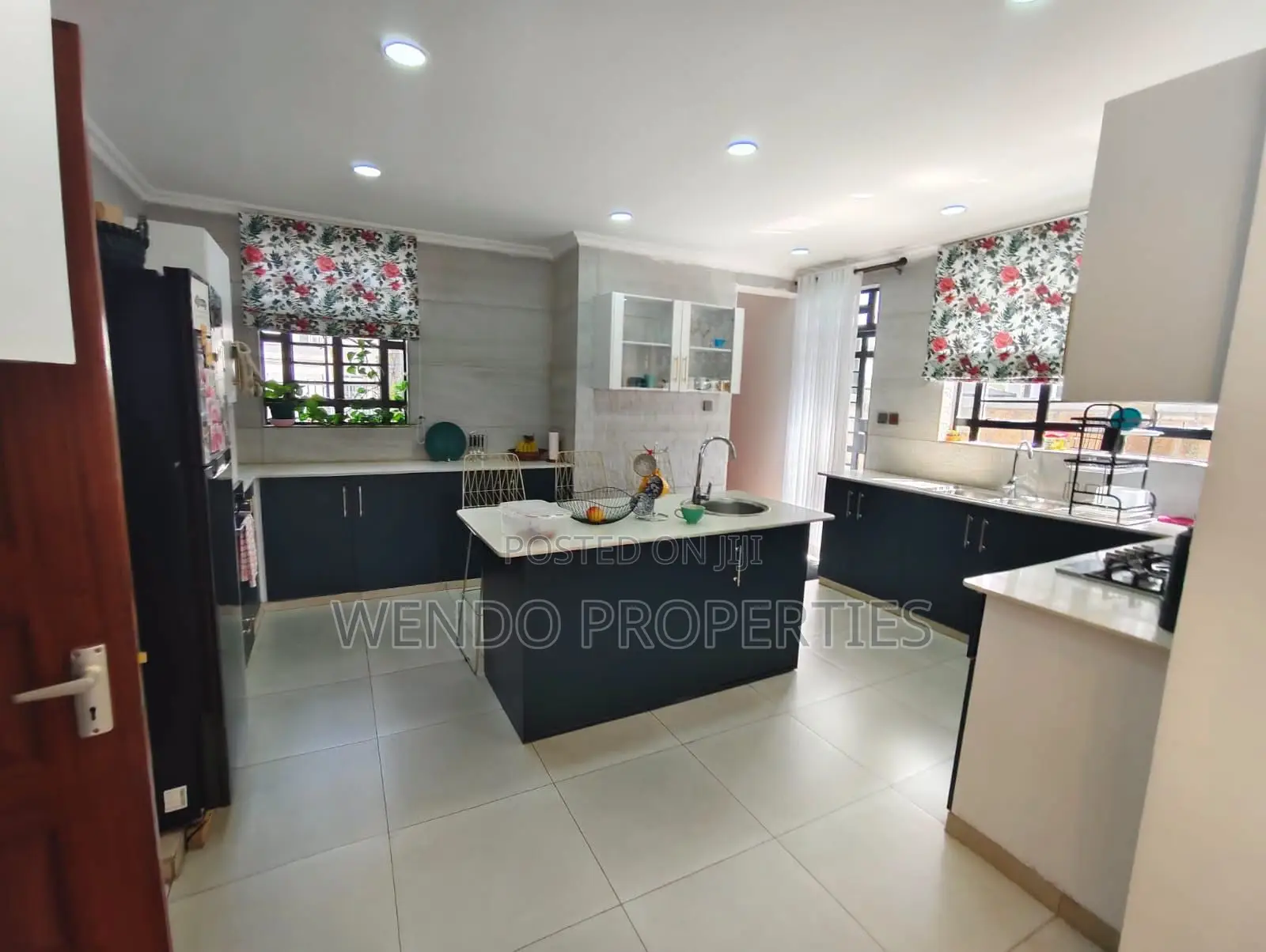 4bdrm Villa in Matasia for sale