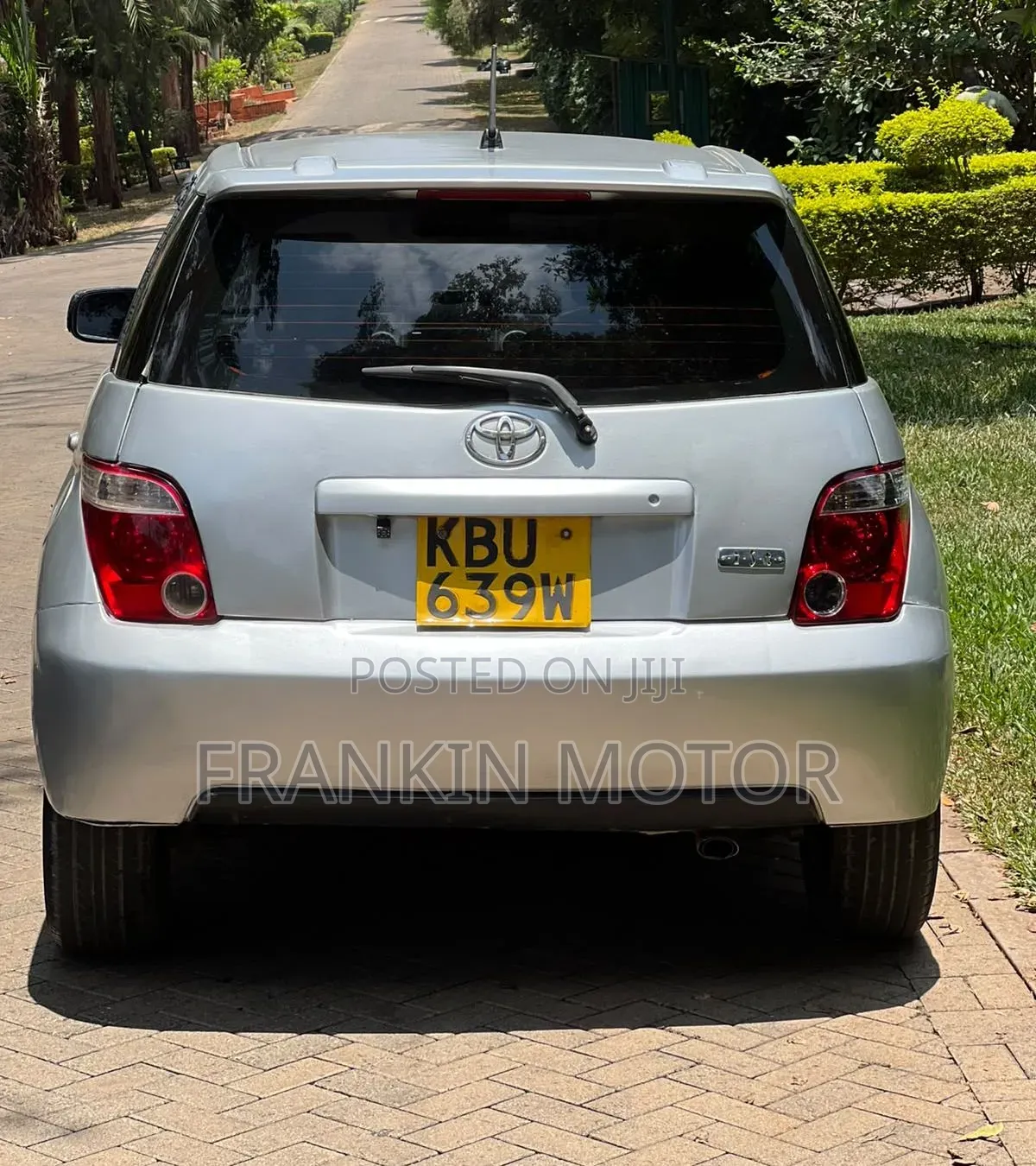 Toyota IST 2007 Silver