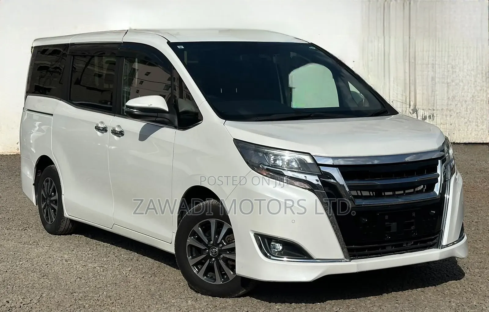 Toyota Noah 2.0 AWD (7 Seater) 2019 Pearl