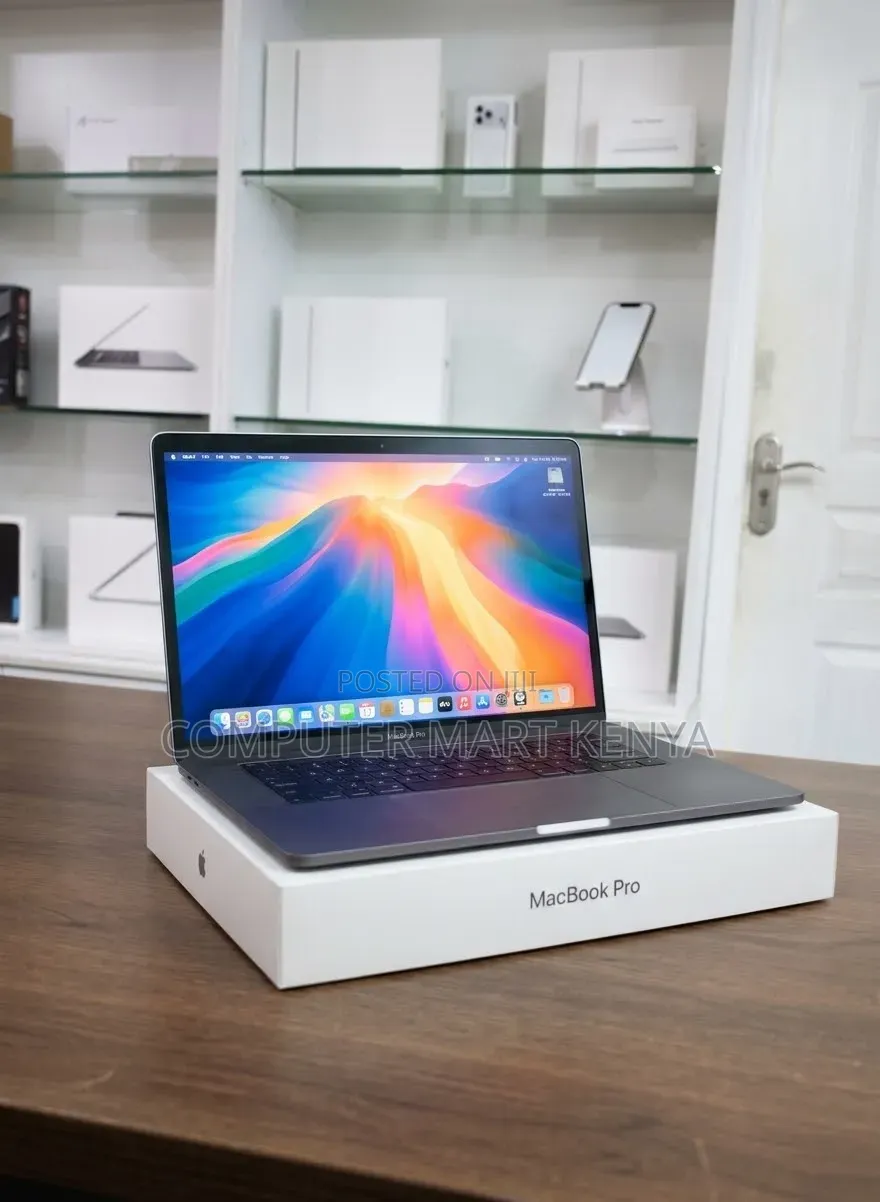 New Laptop Apple MacBook Pro 2019 64GB Intel Core i9 SSD 1T