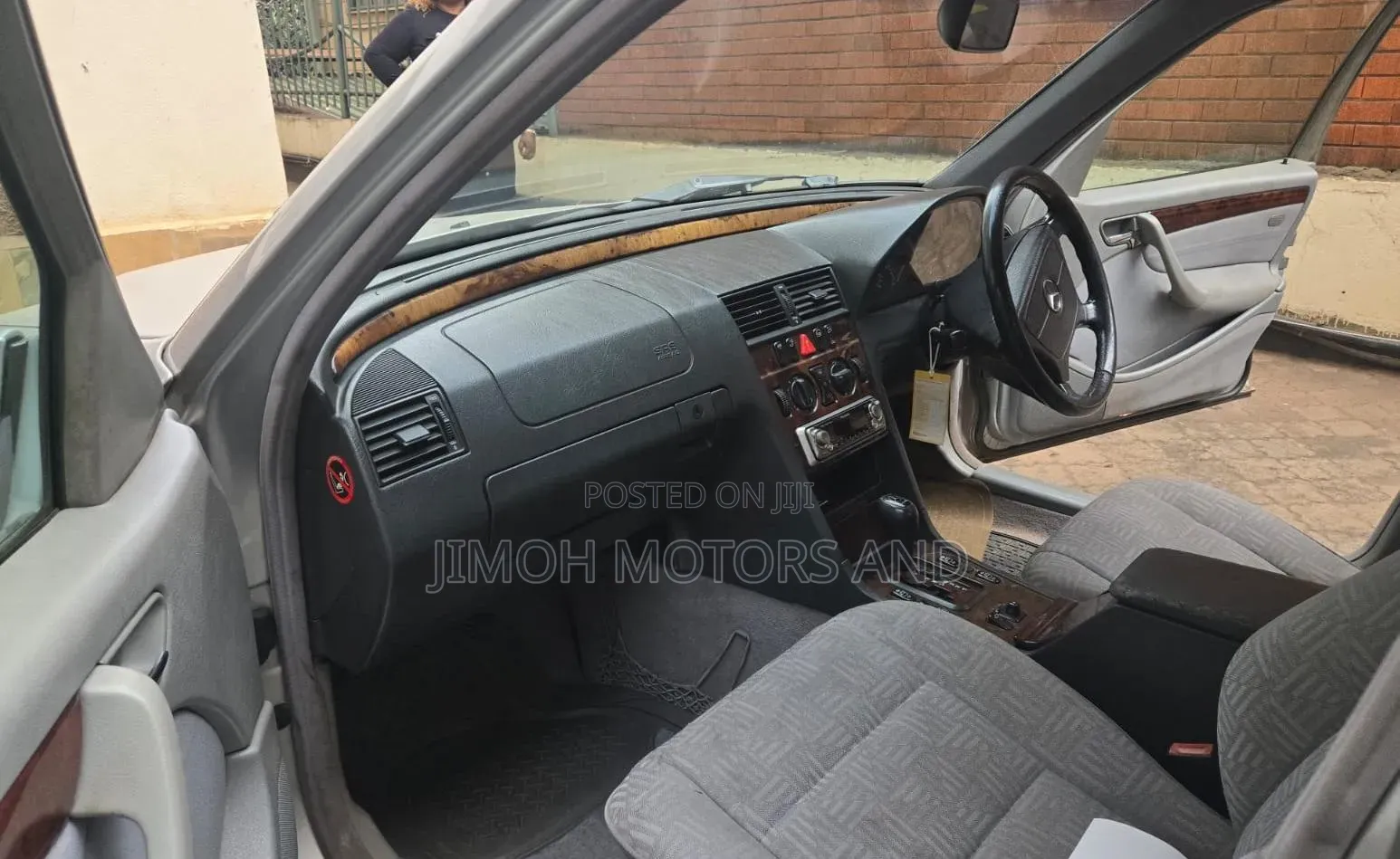 Mercedes-Benz C200 2001 Silver