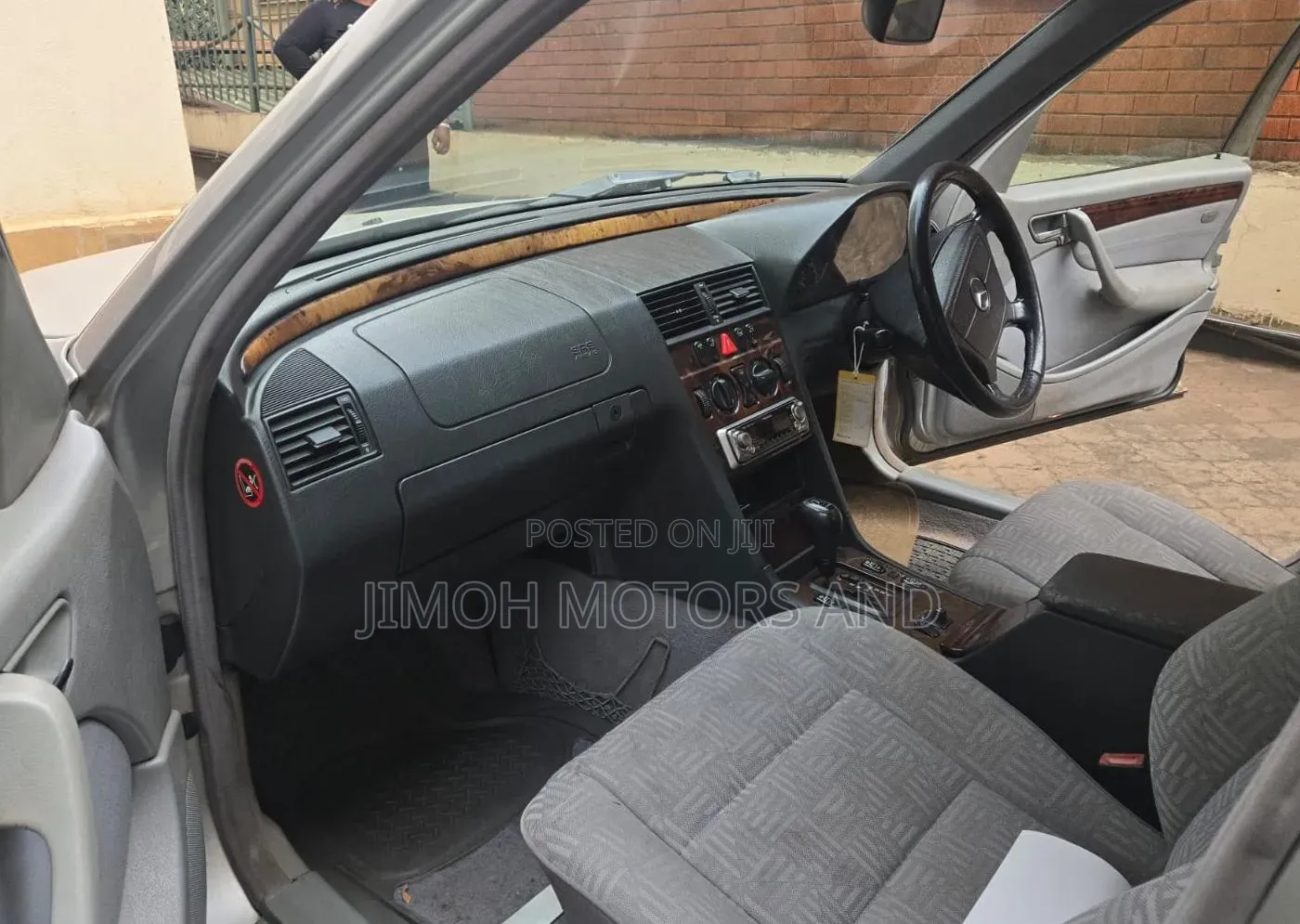 Mercedes-Benz C200 2001 Silver