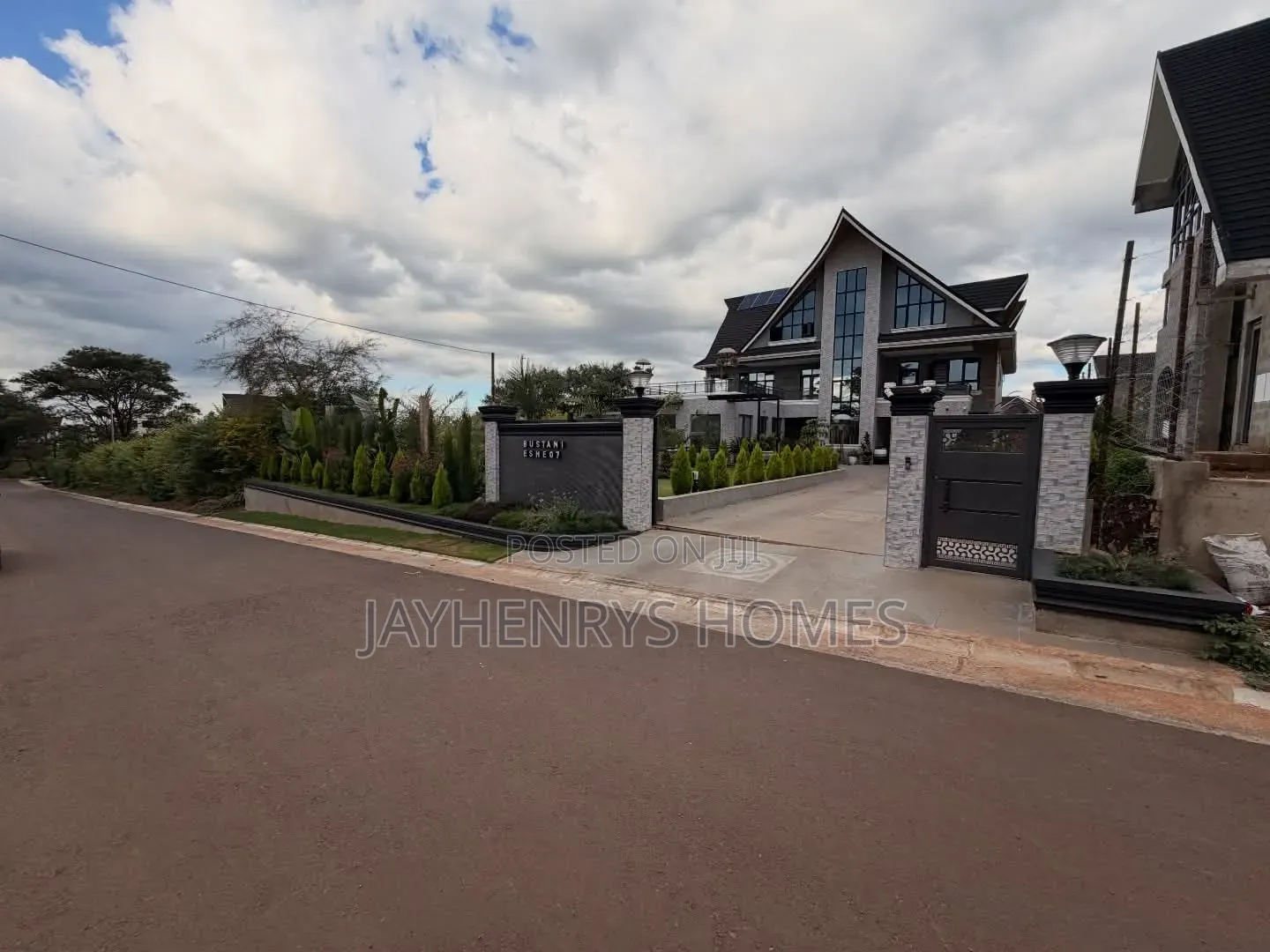 6bdrm Mansion in Daykio Bustani Gated, Kimbo for rent
